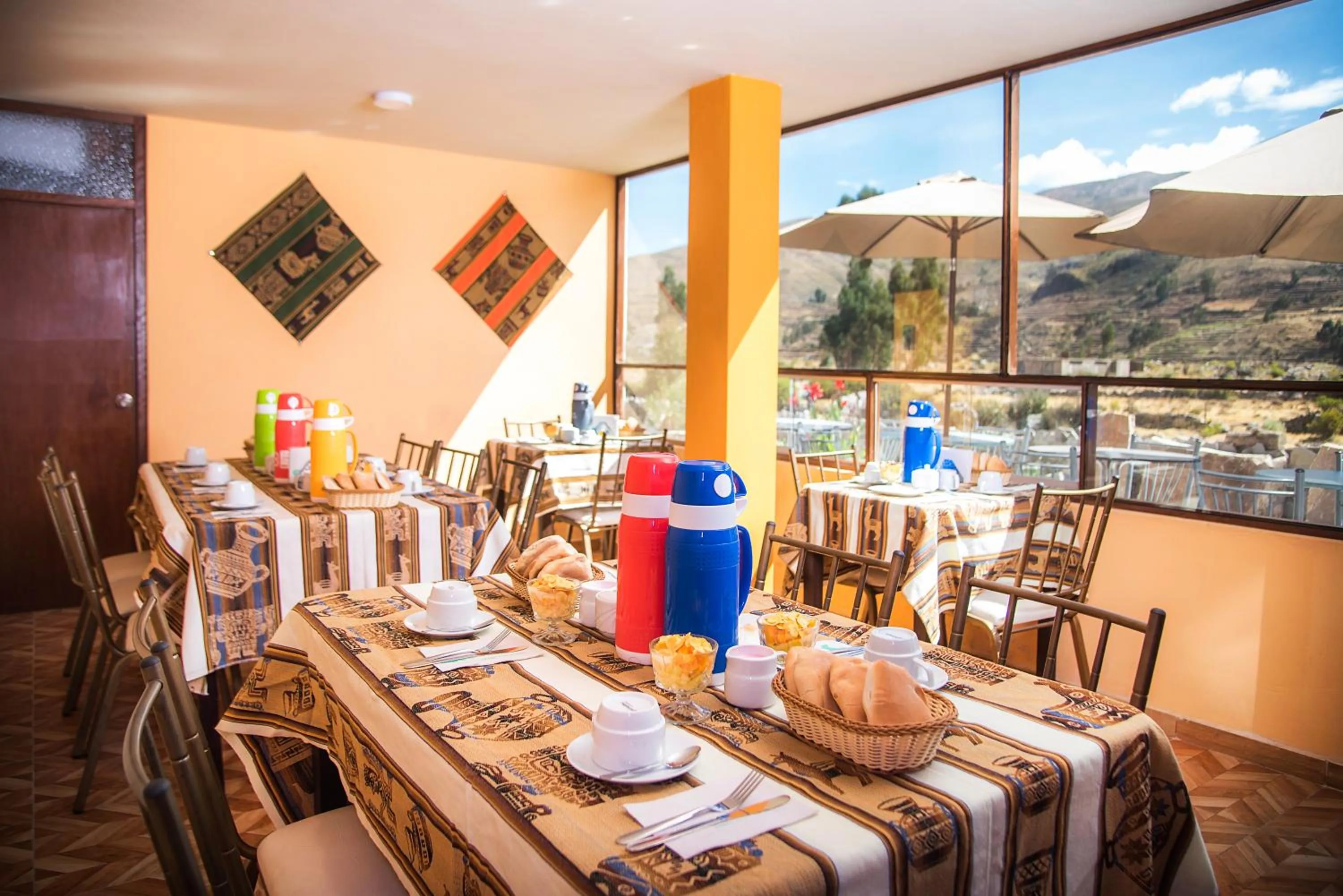 Restaurant/places to eat in Le Foyer Colca