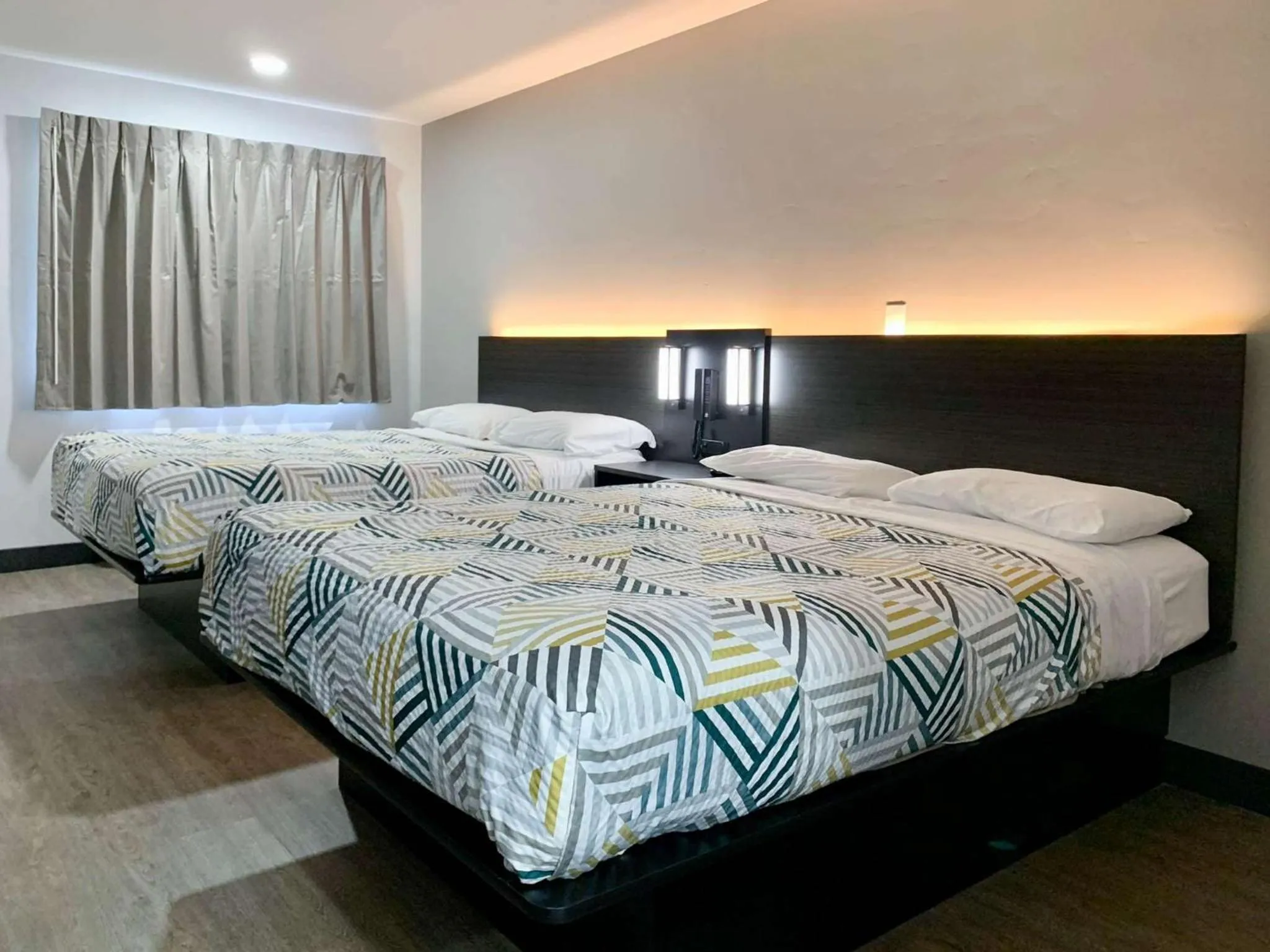 Bedroom, Bed in Motel 6-Ogden, UT - 21st Street