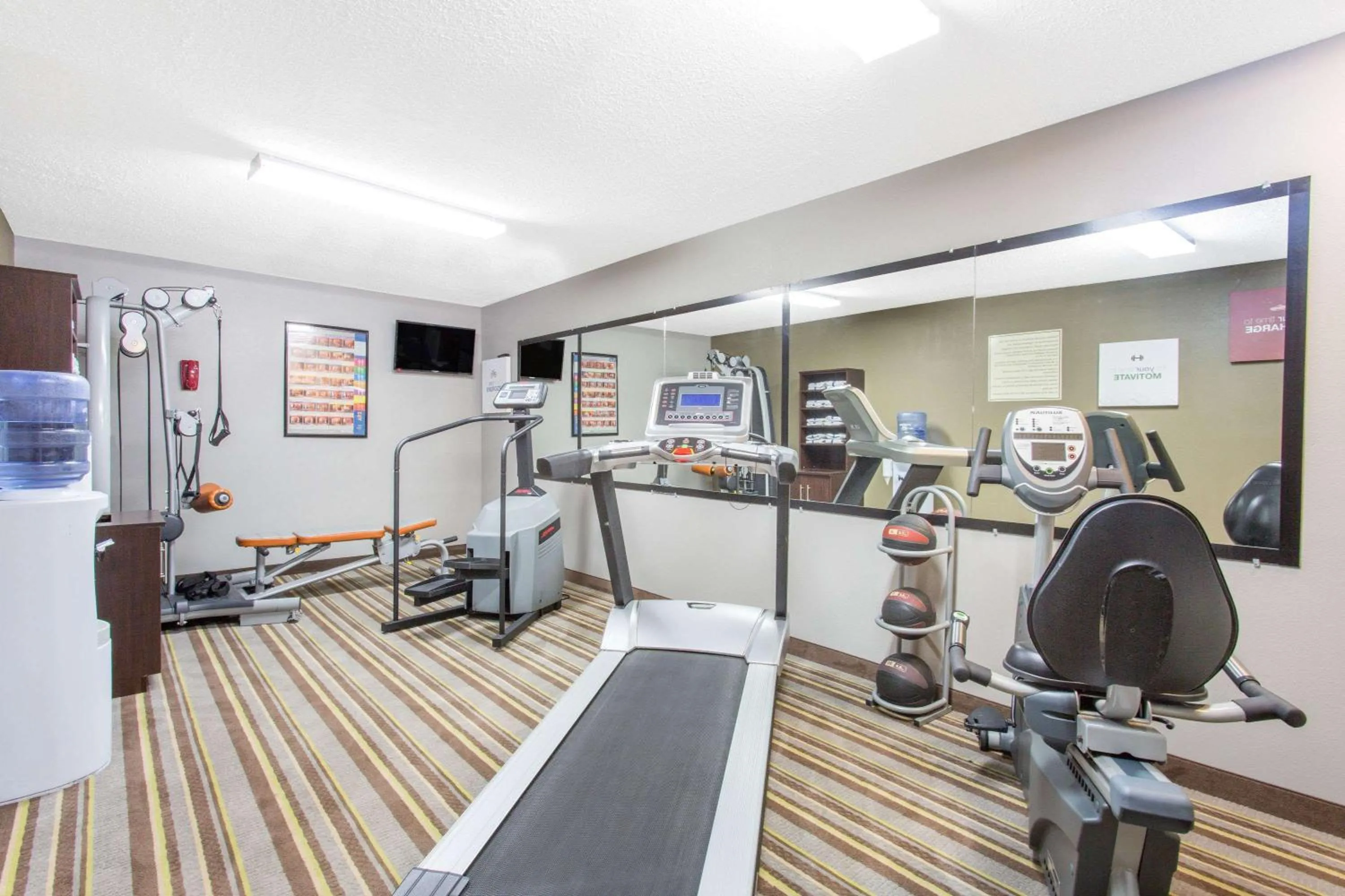 Fitness centre/facilities in Super 8 by Wyndham Wytheville