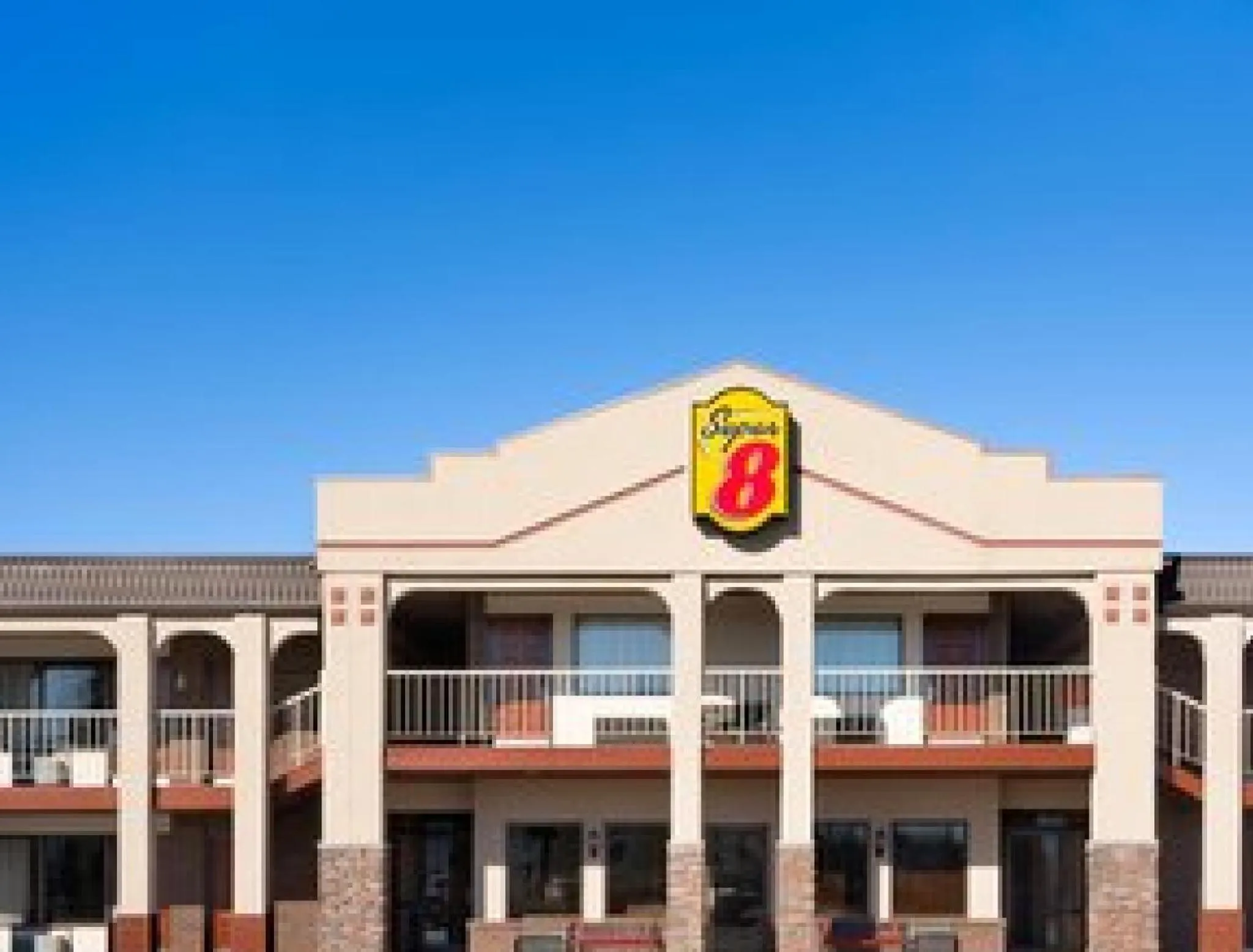 Facade/entrance in Super 8 by Wyndham Wytheville