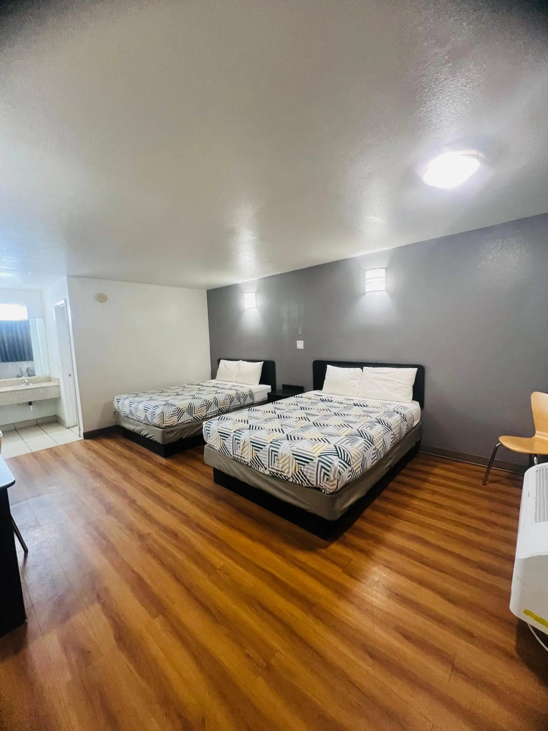 Bedroom, Bed in Motel 6-Brinkley, AR