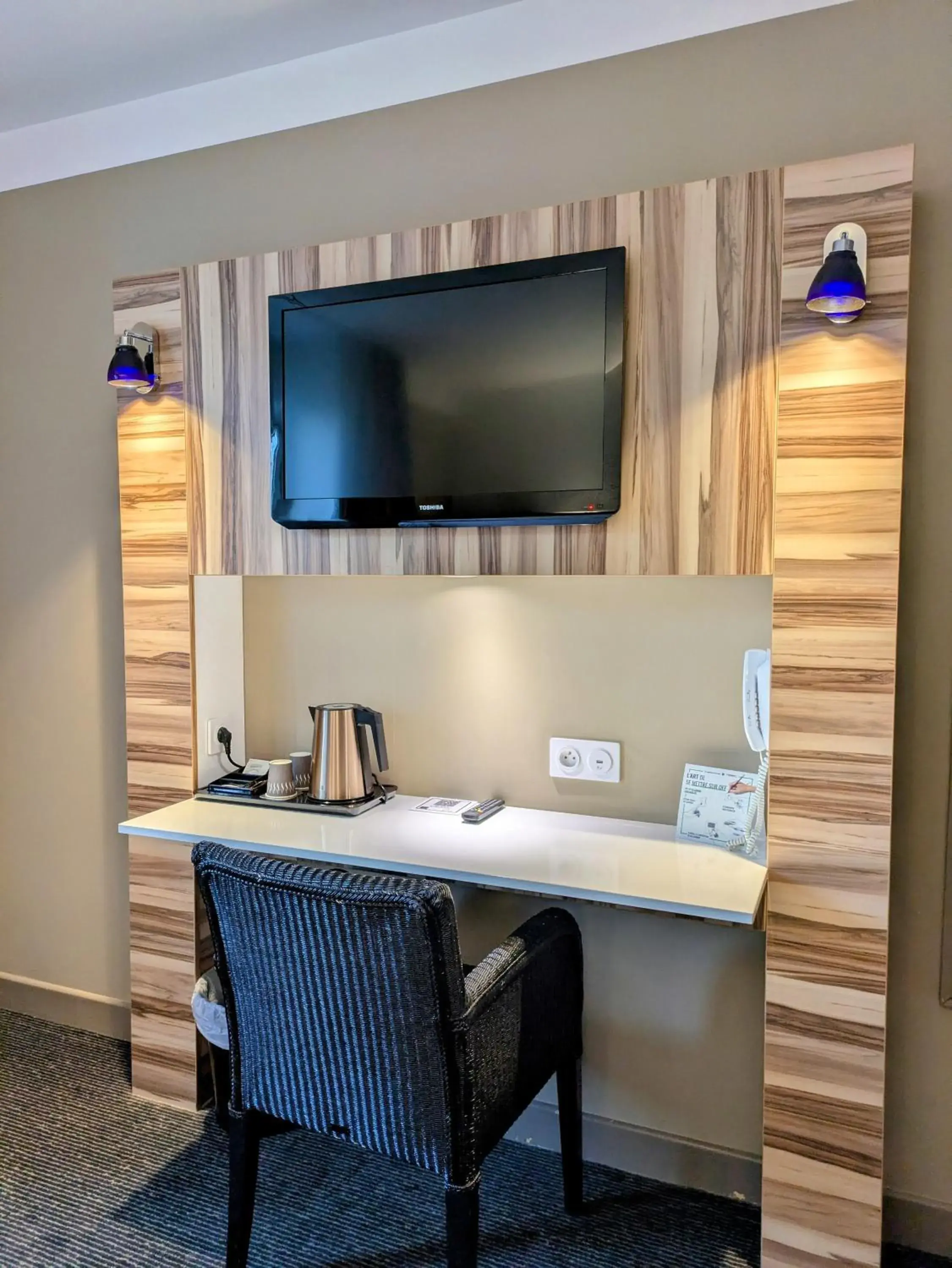 Photo of the whole room in The Originals Boutique, Grand Hôtel Saint-Pierre, Aurillac Photo of the whole room in The Originals Boutique, Grand Hôtel Saint-Pierre, Aurillac