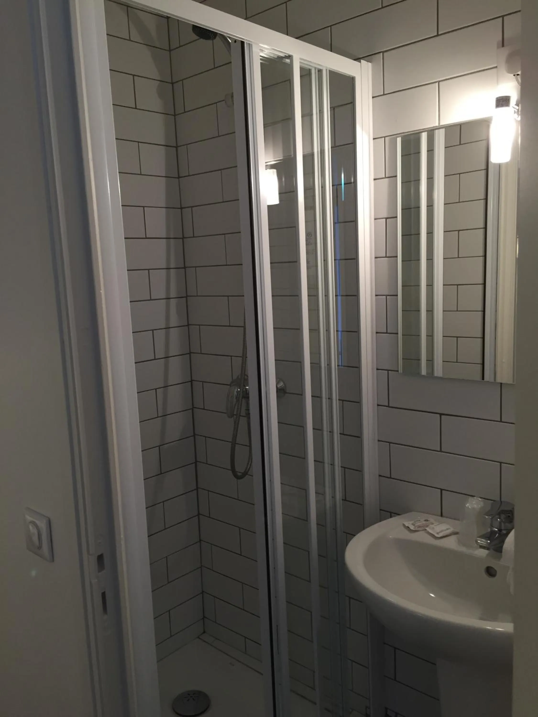 Bathroom in Au Patio Morand