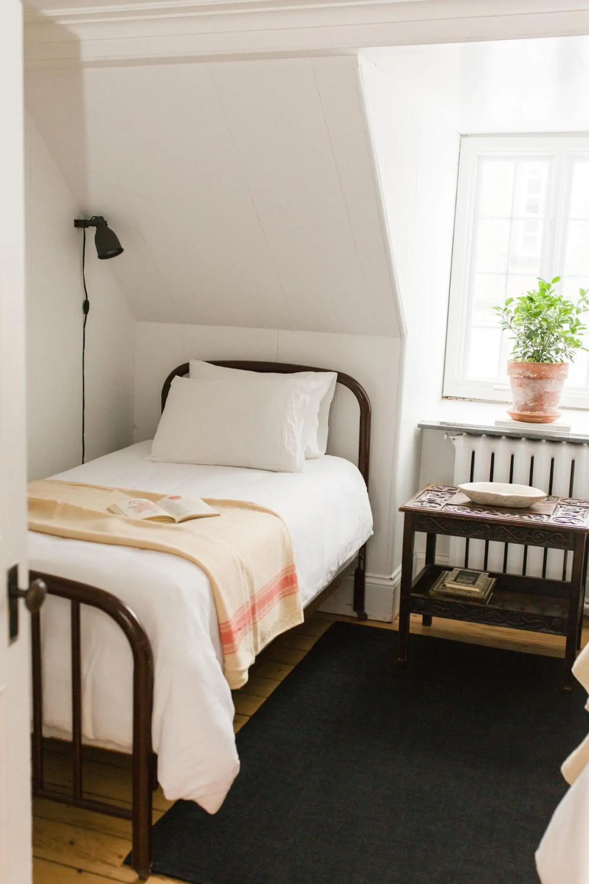 Twin Room in Le Vieux Presbytère Twin Room in Le Vieux Presbytère