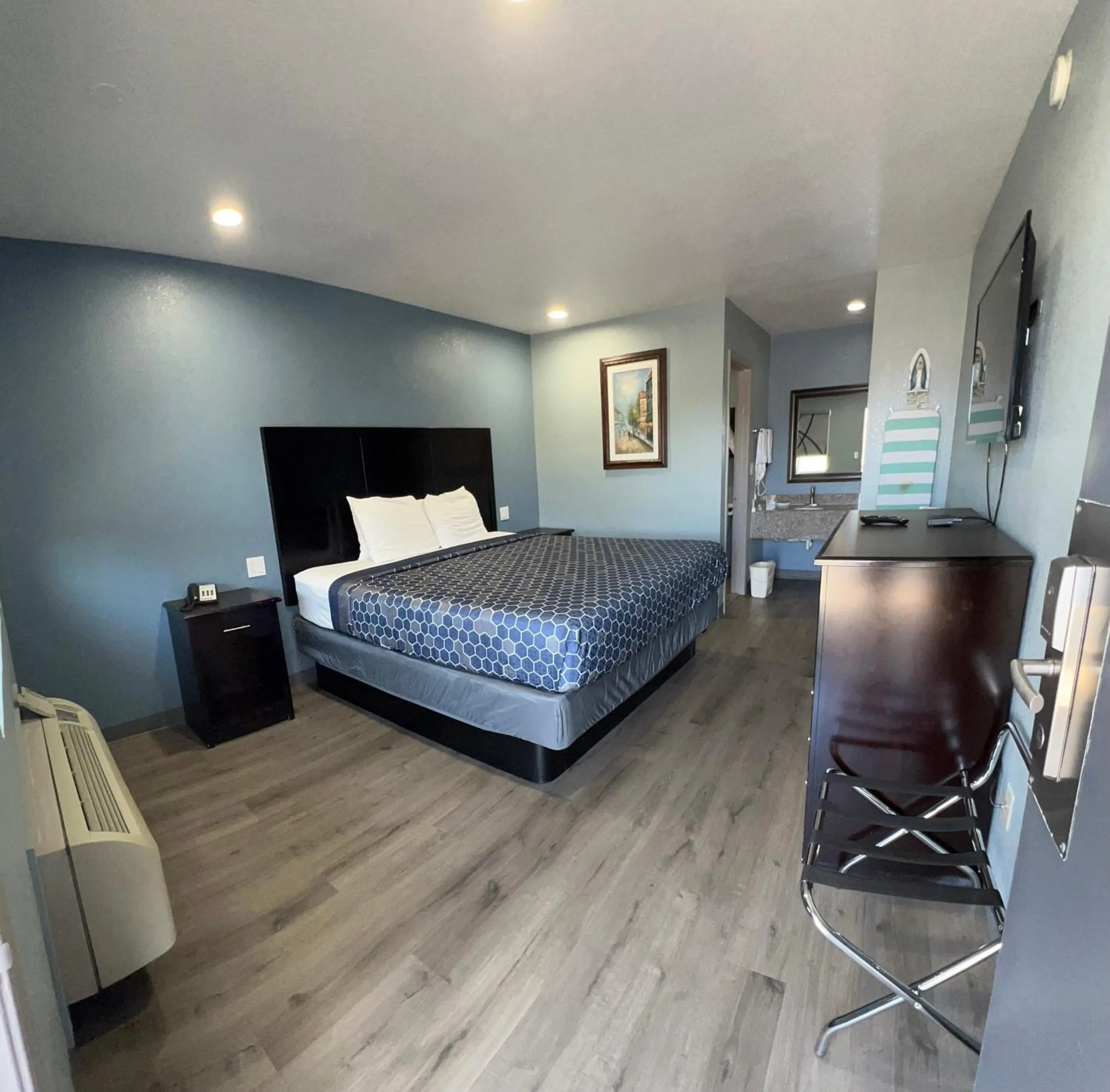 Bed in Ozark Inn