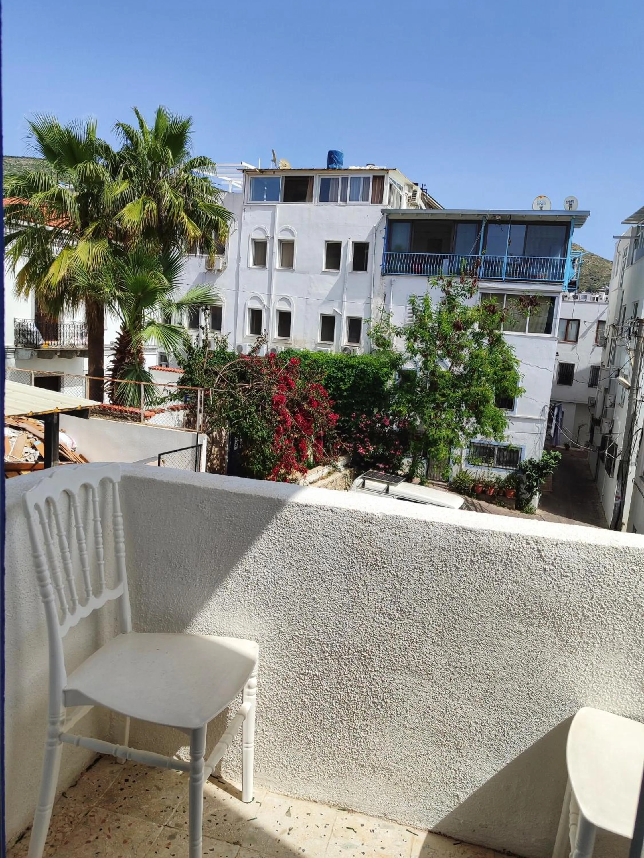 Day in R HOUSE HOTEL