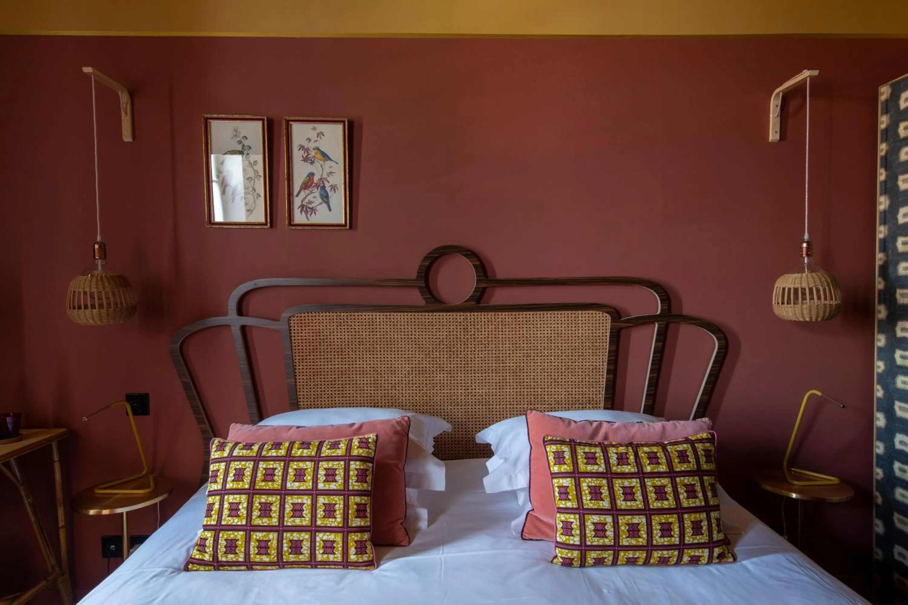 Bed in Le petit hotel