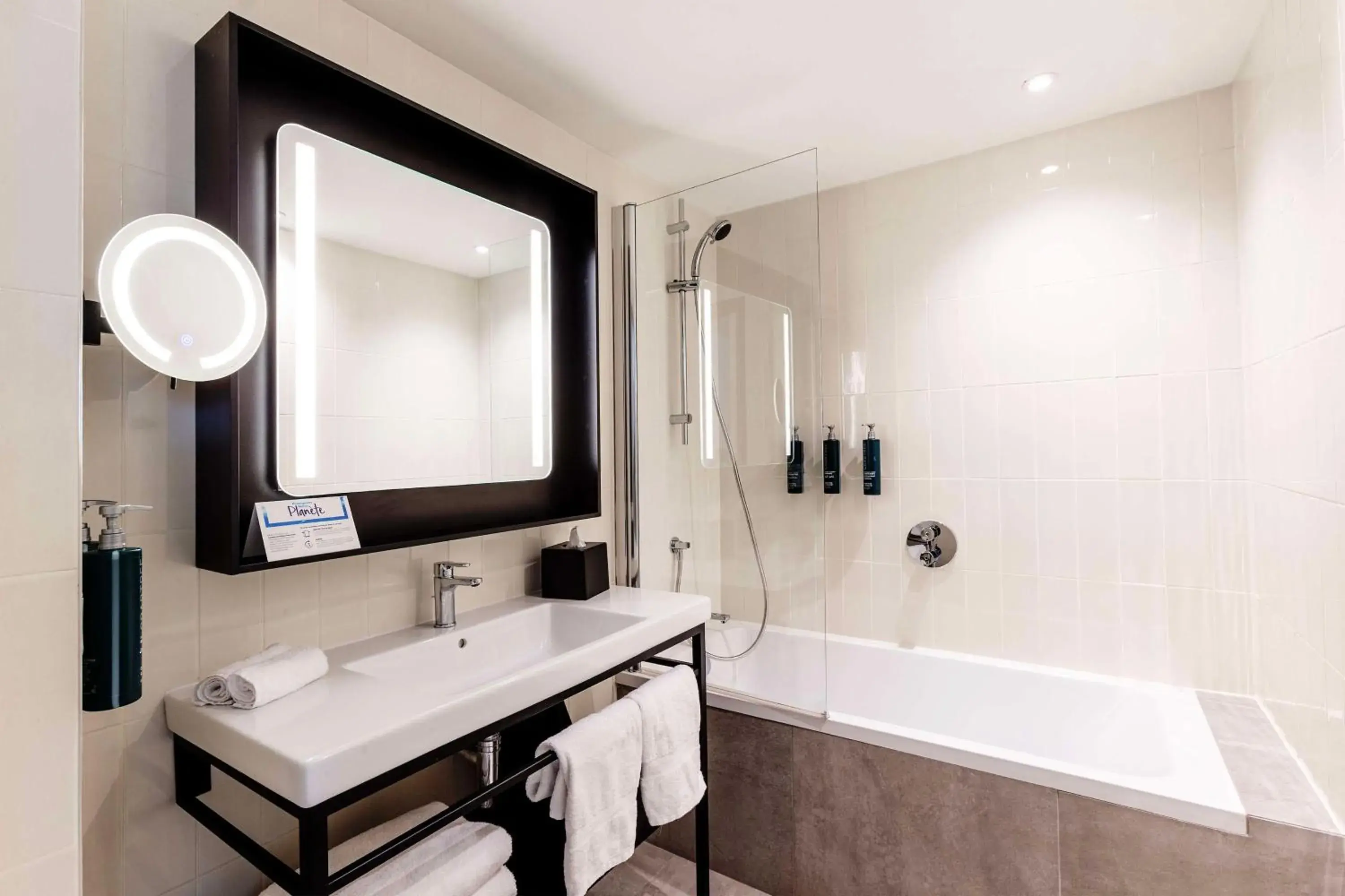 Bathroom in Hilton Lille Bathroom in Hilton Lille
