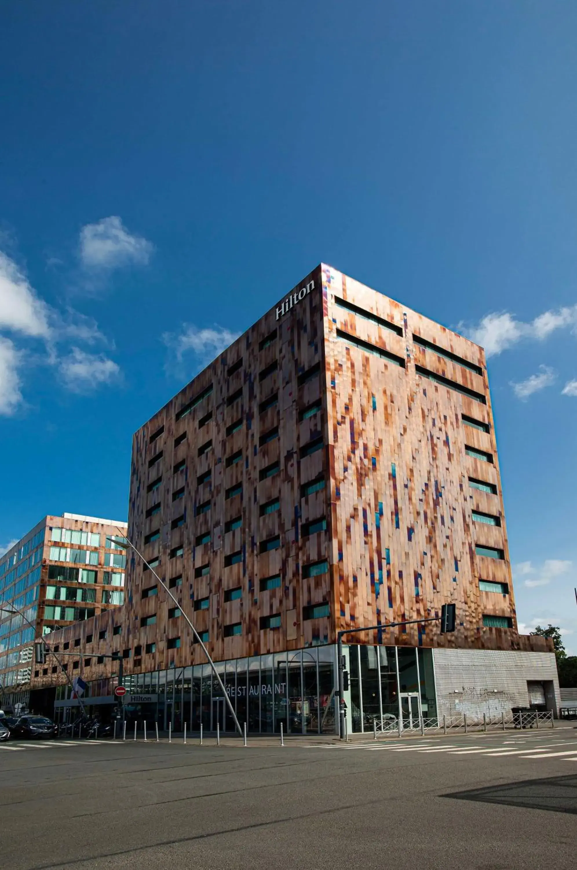 Property building in Hilton Lille Property building in Hilton Lille