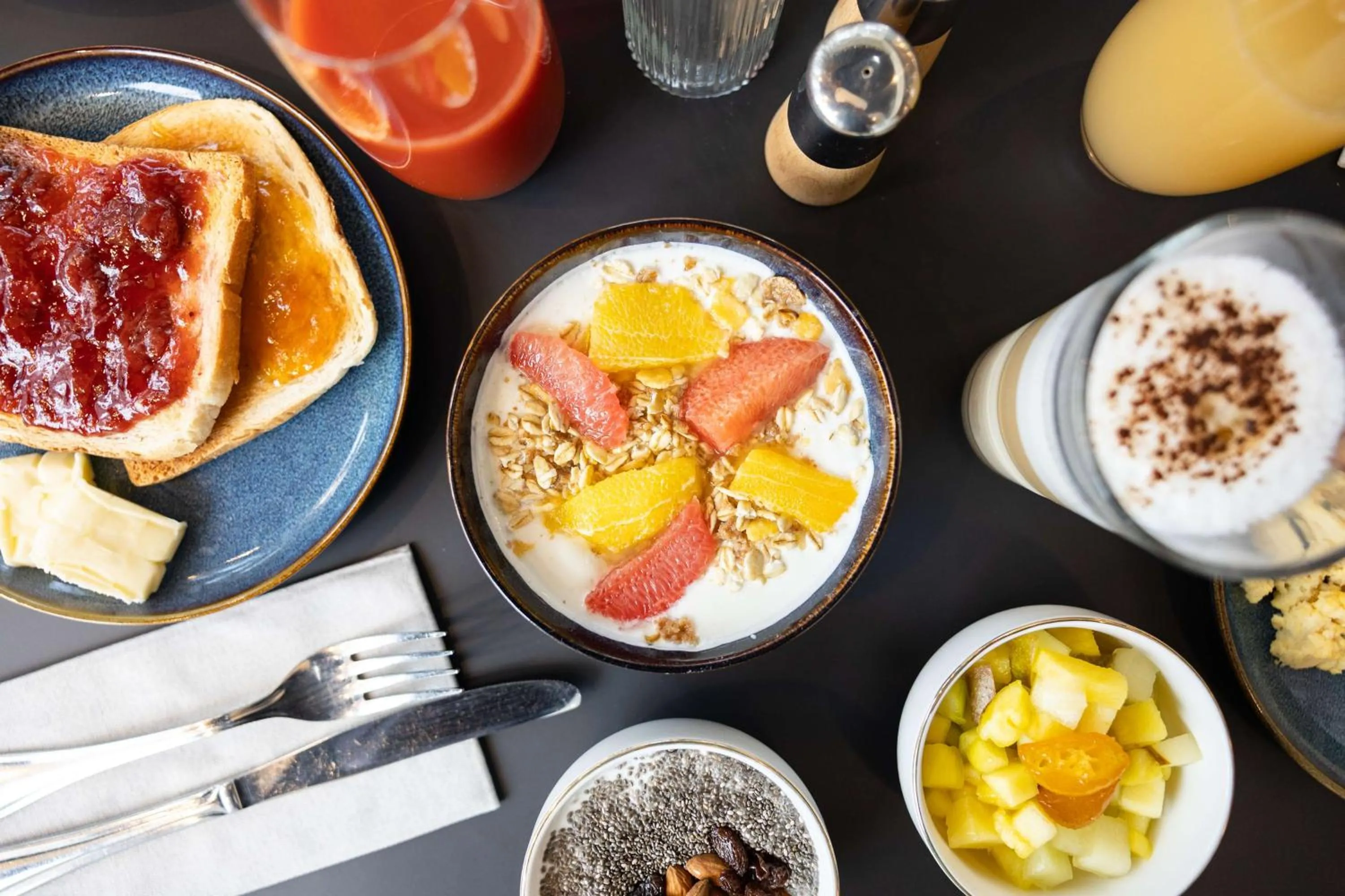 Restaurant/places to eat in Hilton Lille