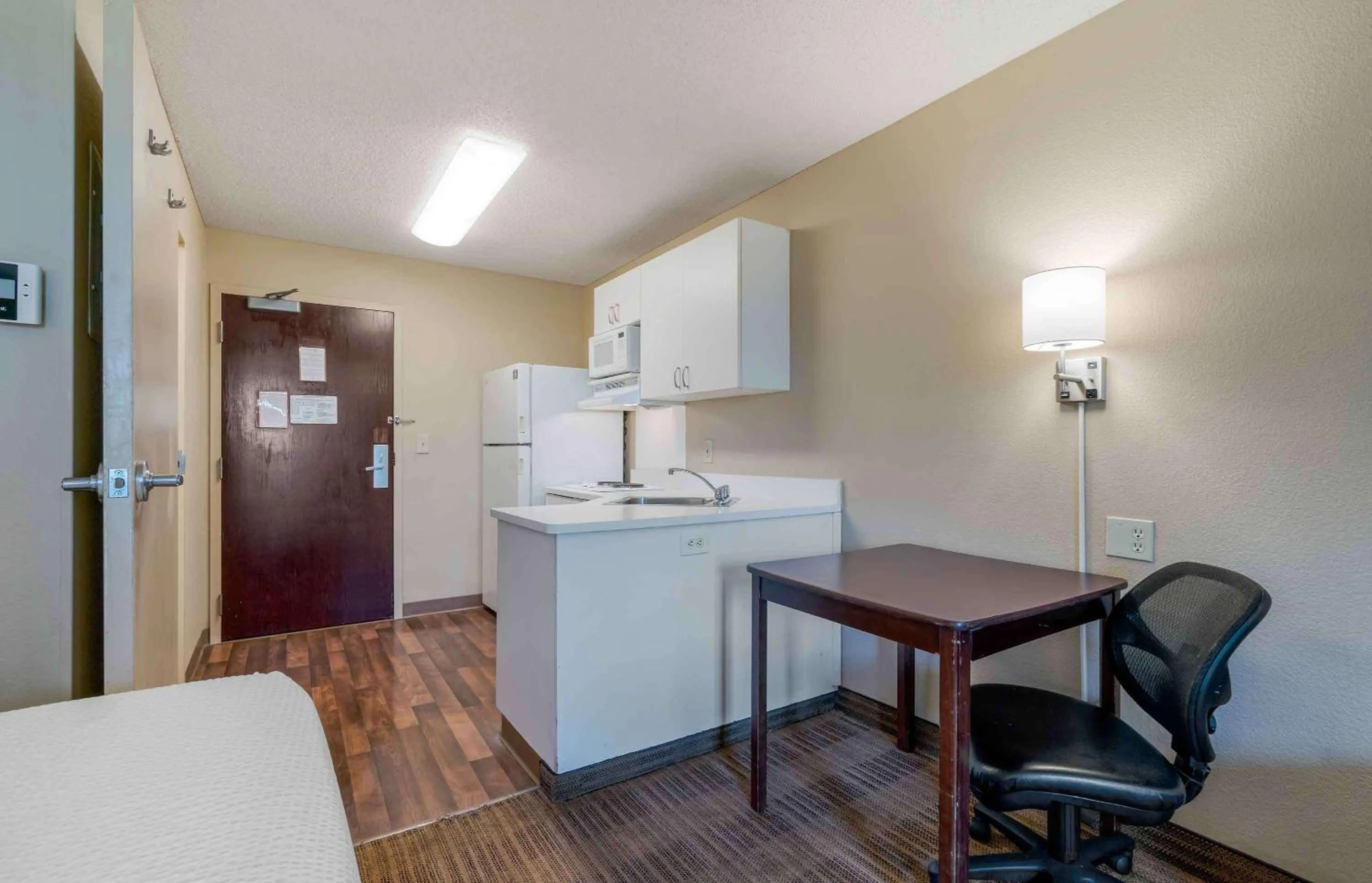 Bedroom in Extended Stay America Suites - Sacramento - Elk Grove