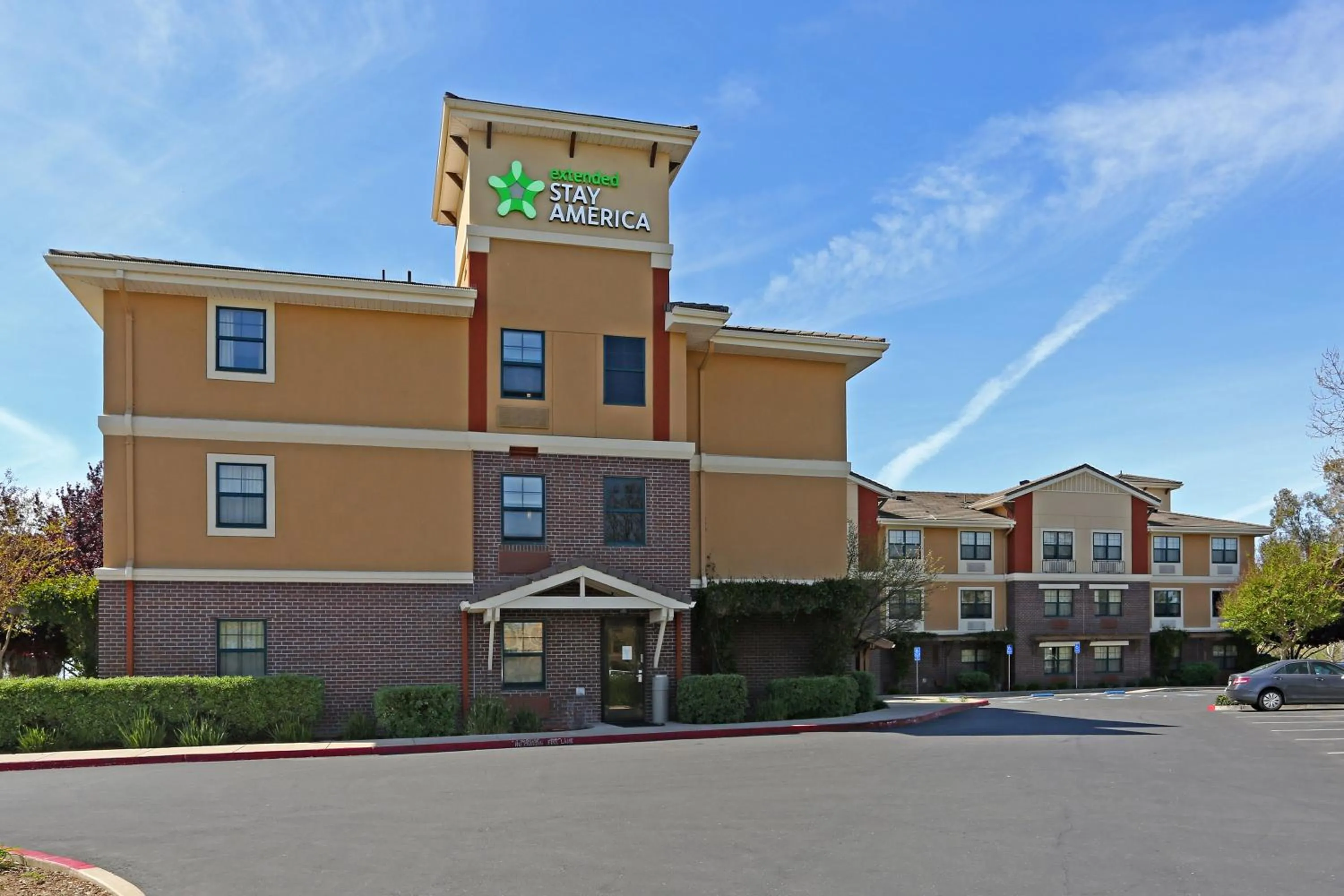 Property building in Extended Stay America Suites - Sacramento - Elk Grove