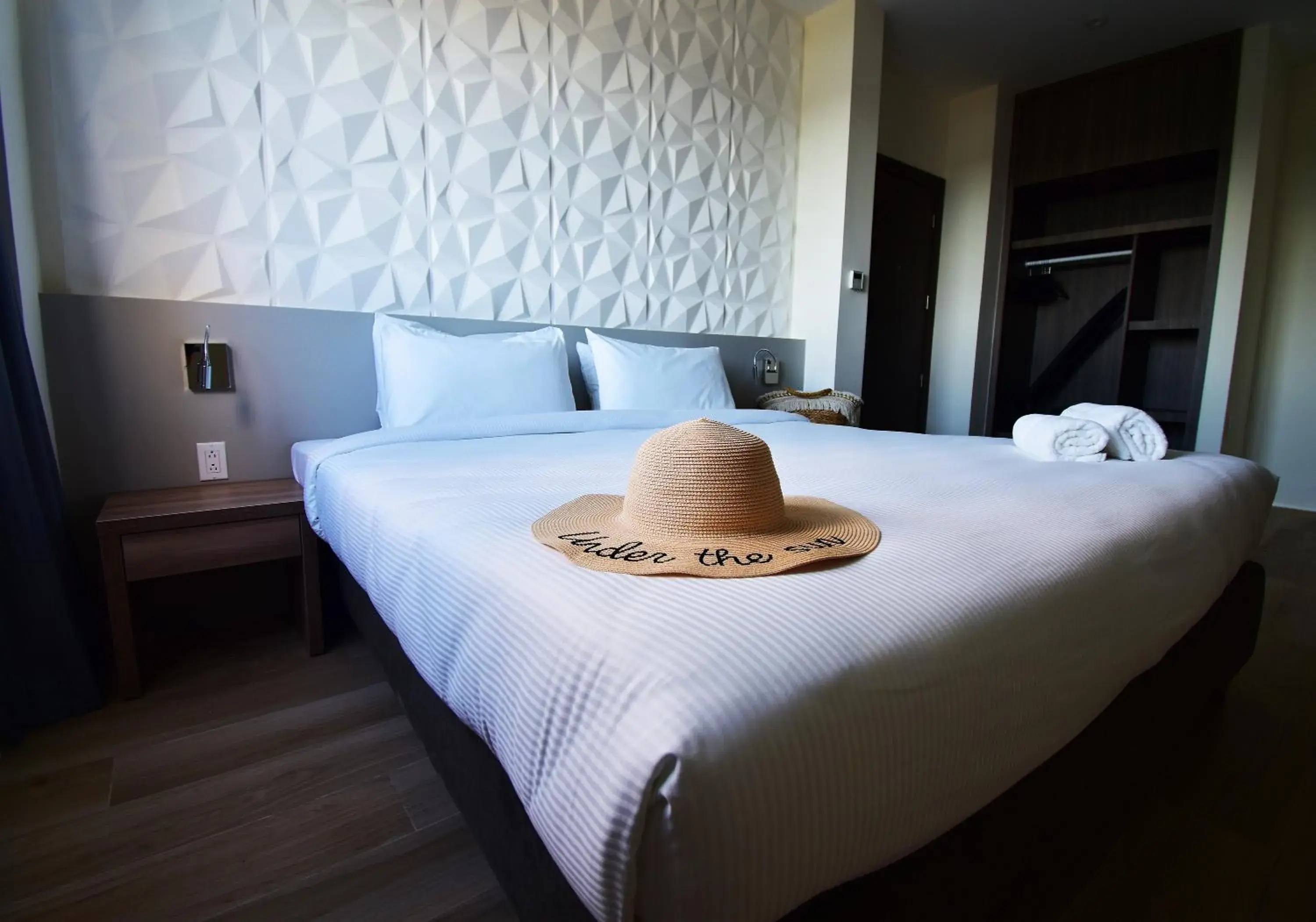 Bed in Adonis Cupecoy Bed in Adonis Cupecoy