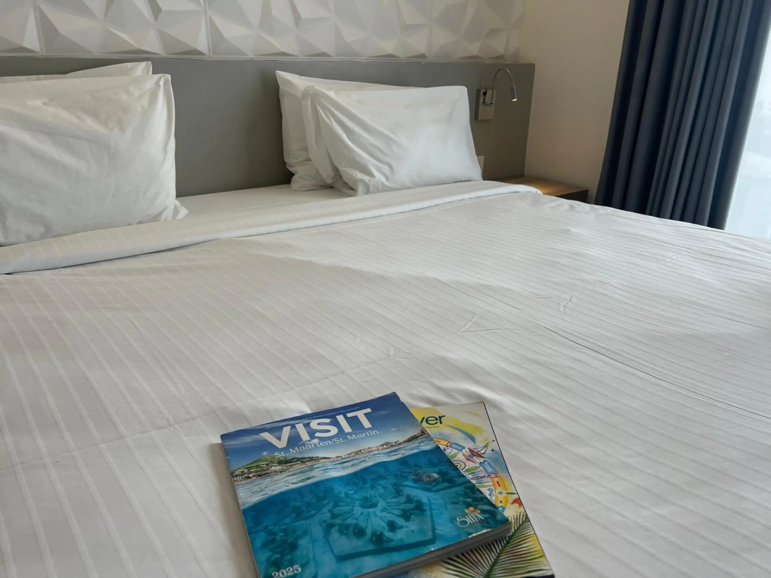 Bed in Adonis Cupecoy Bed in Adonis Cupecoy