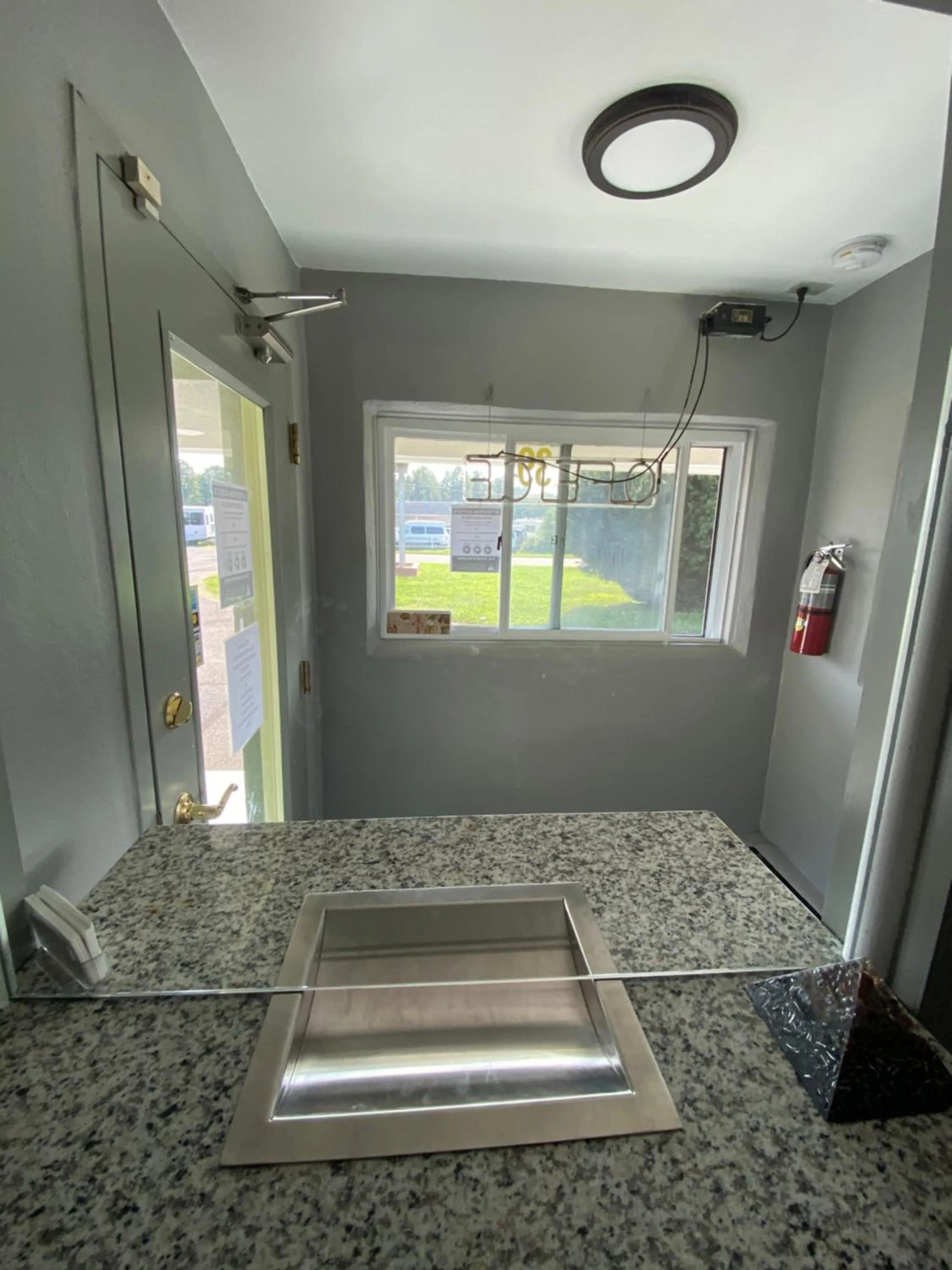 Red Carpet Inn & Suites Wrightstown