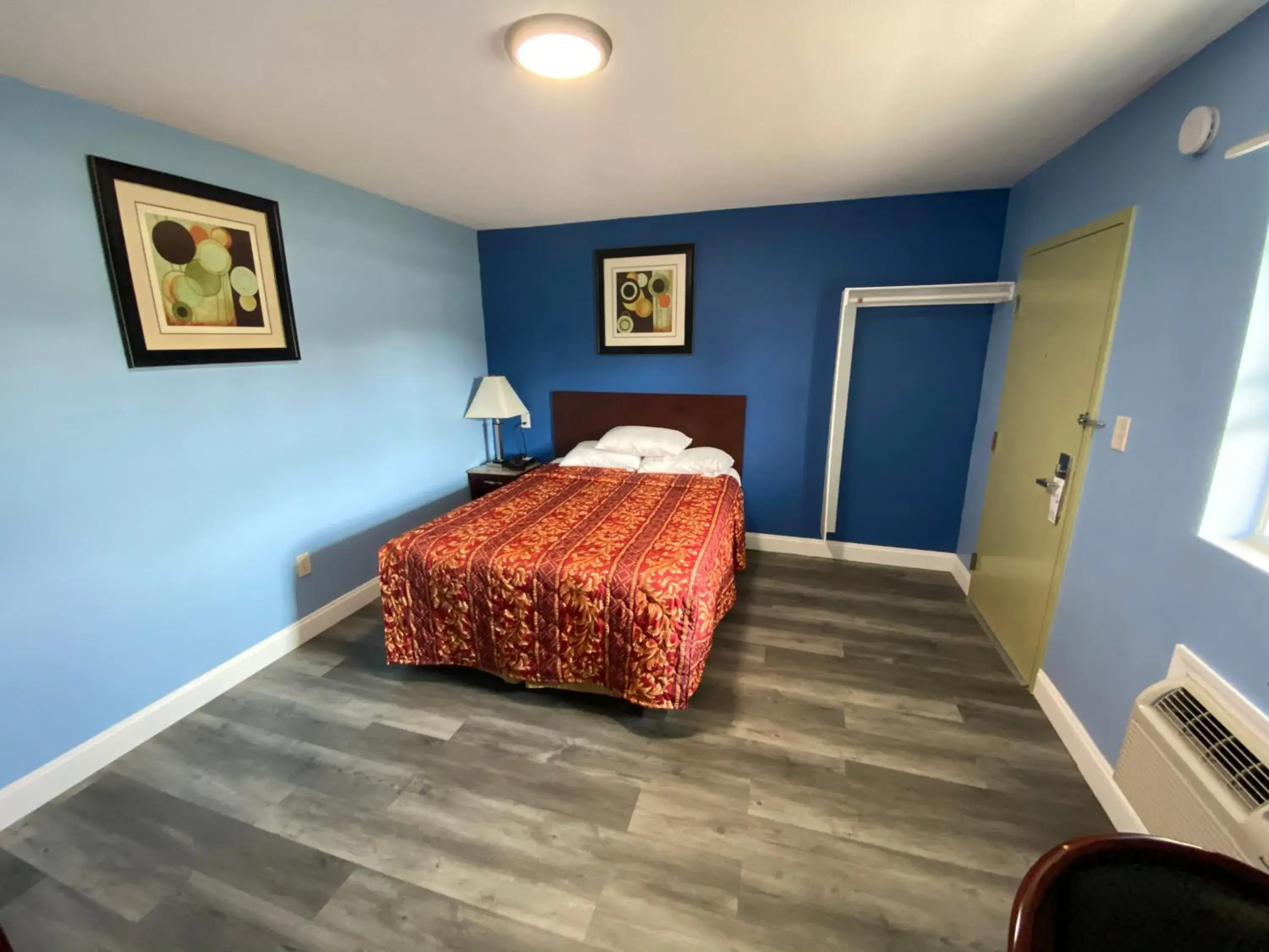 Bed in Red Carpet Inn & Suites Wrightstown Bed in Red Carpet Inn & Suites Wrightstown