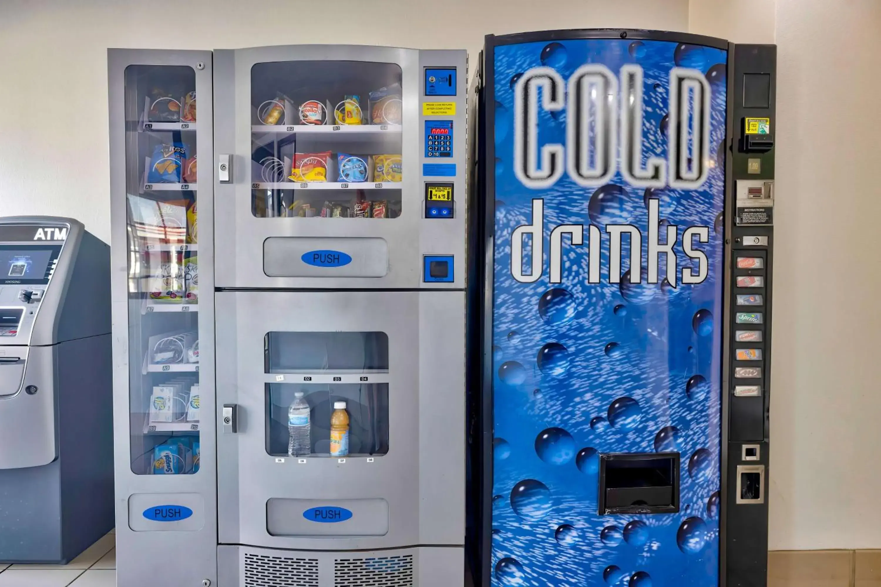 Property building in Motel 6-Bryan, TX - College Station Property building in Motel 6-Bryan, TX - College Station