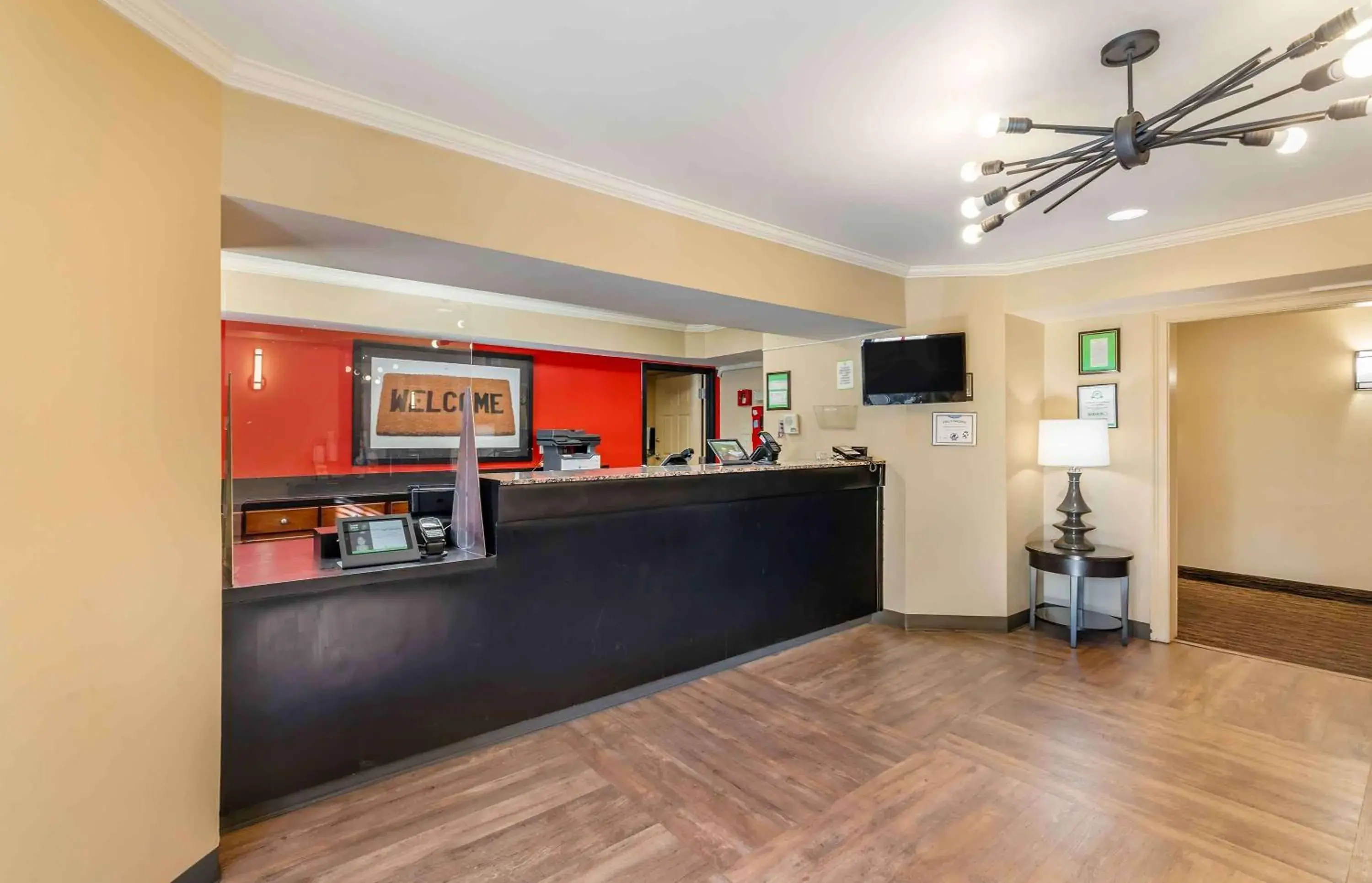 Lobby or reception in Extended Stay America Select Suites - Chesapeake - Churchland Blvd Lobby or reception in Extended Stay America Select Suites - Chesapeake - Churchland Blvd