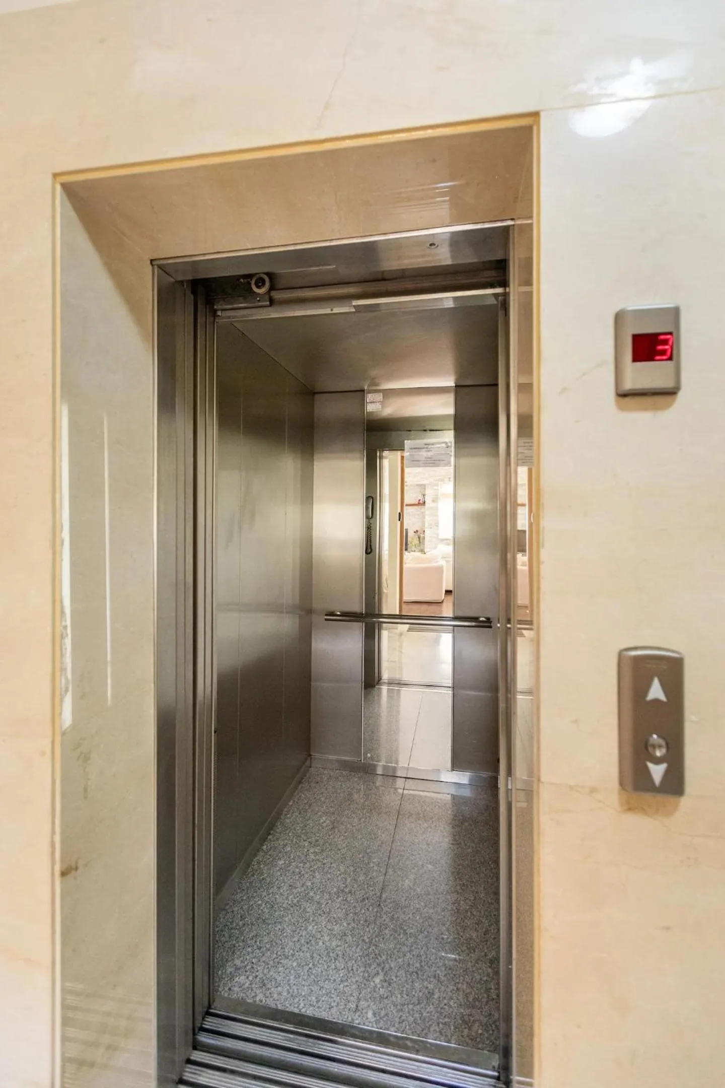 elevator in Warm Residence in the heart of the City Center - Balcony & view