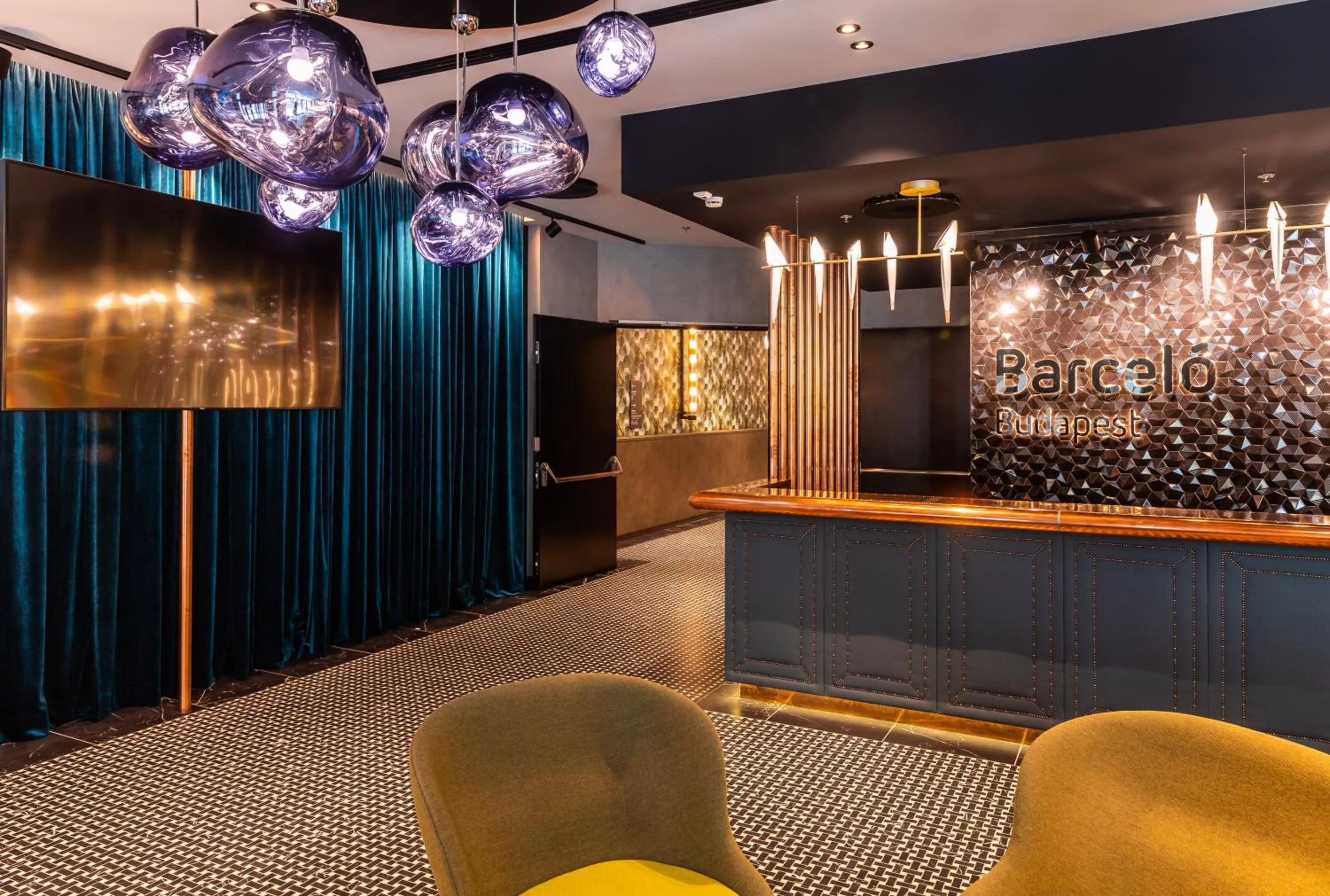 Lobby or reception in Barceló Budapest