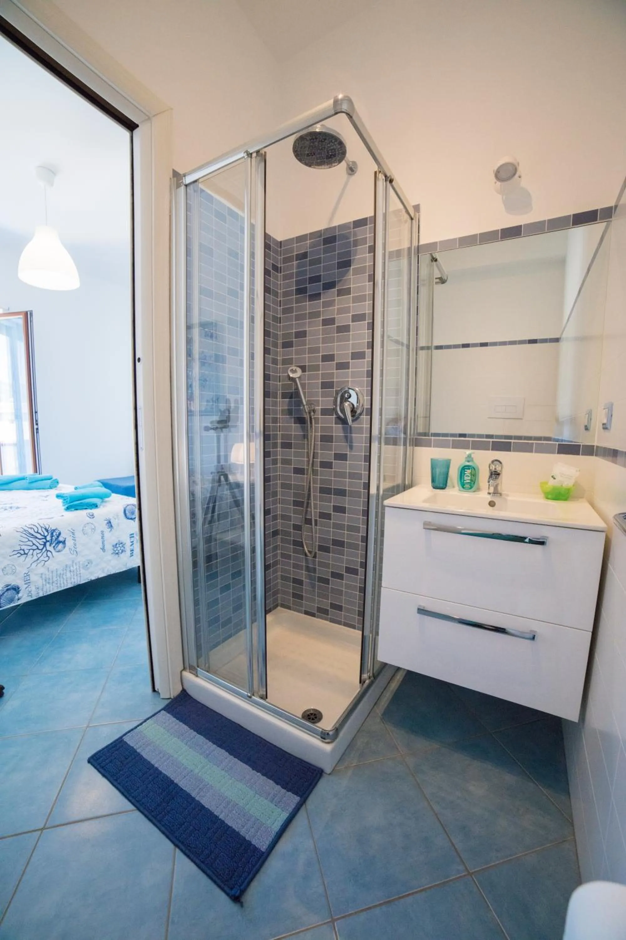 Bathroom, Bed in B&B Il Capitano