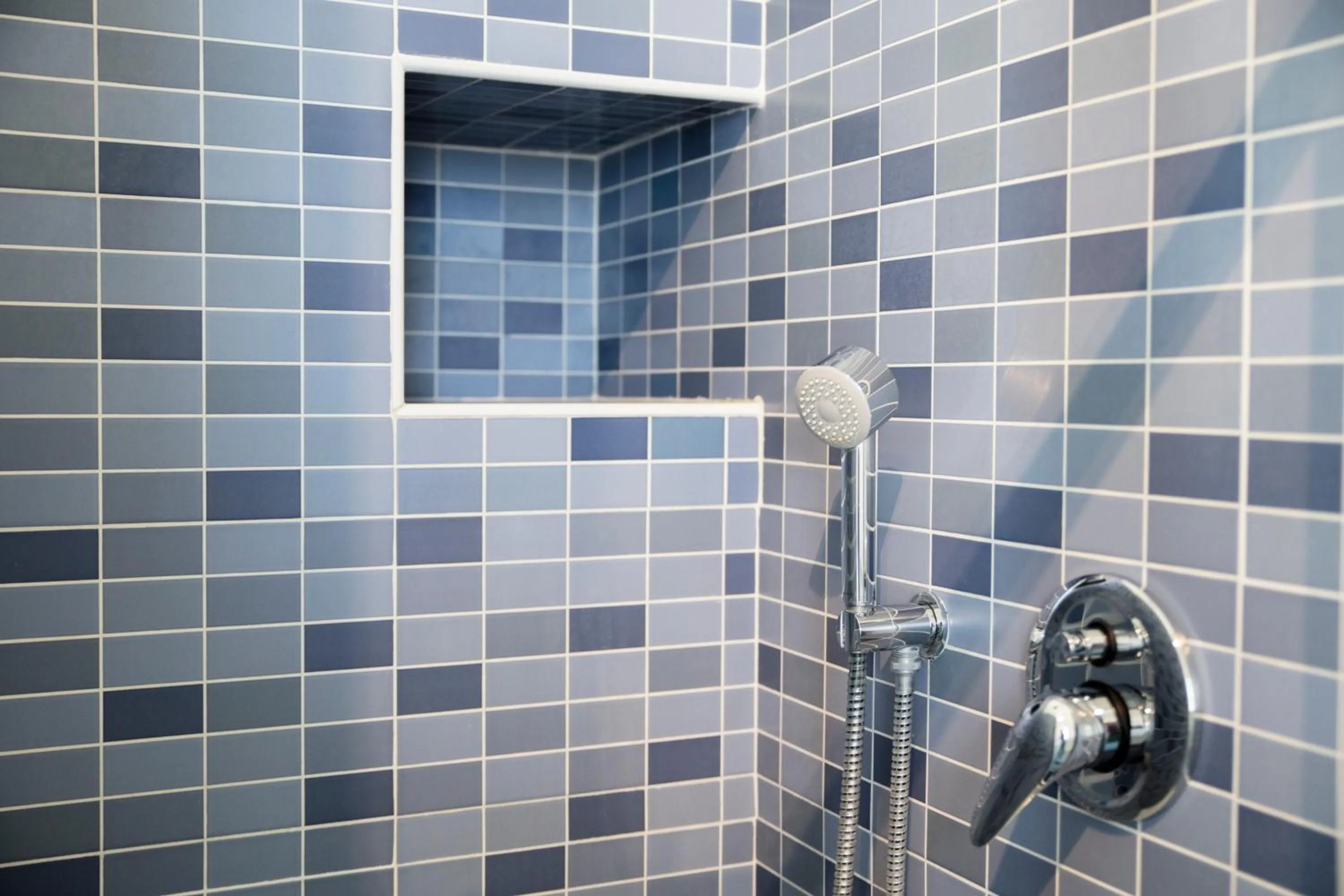 Shower in B&B Il Capitano