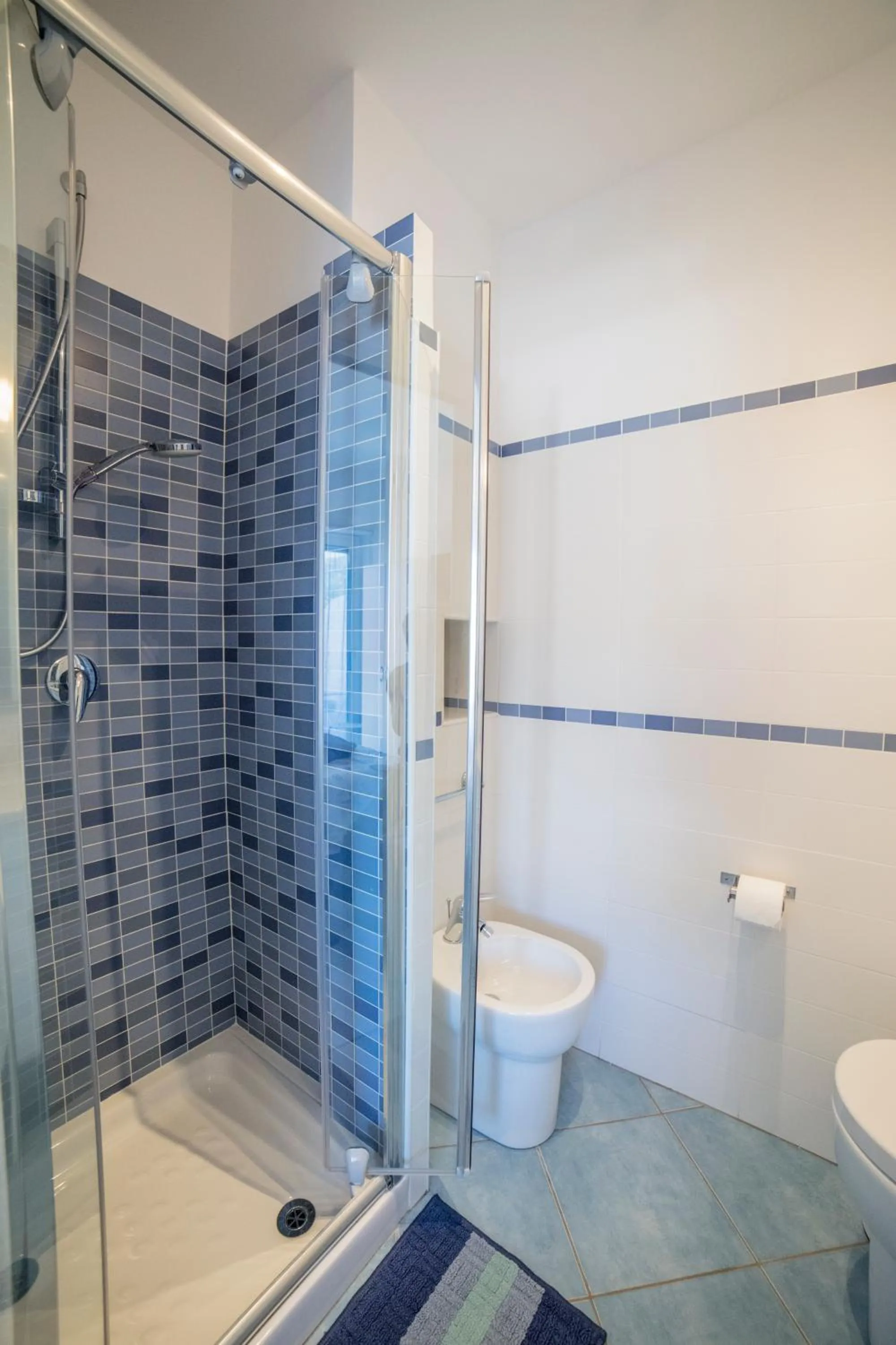 Shower in B&B Il Capitano