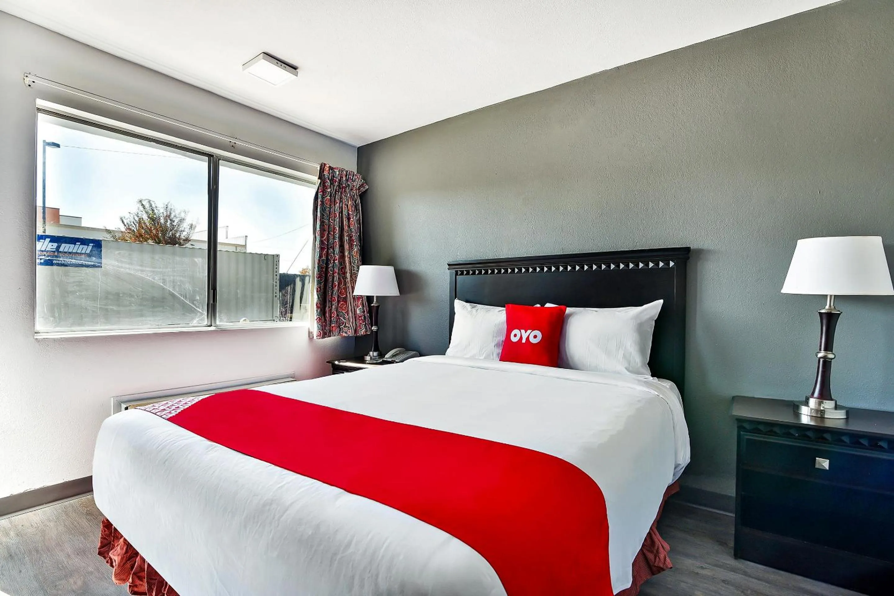 Bedroom, Bed in OYO Hotel Shreveport Airport North