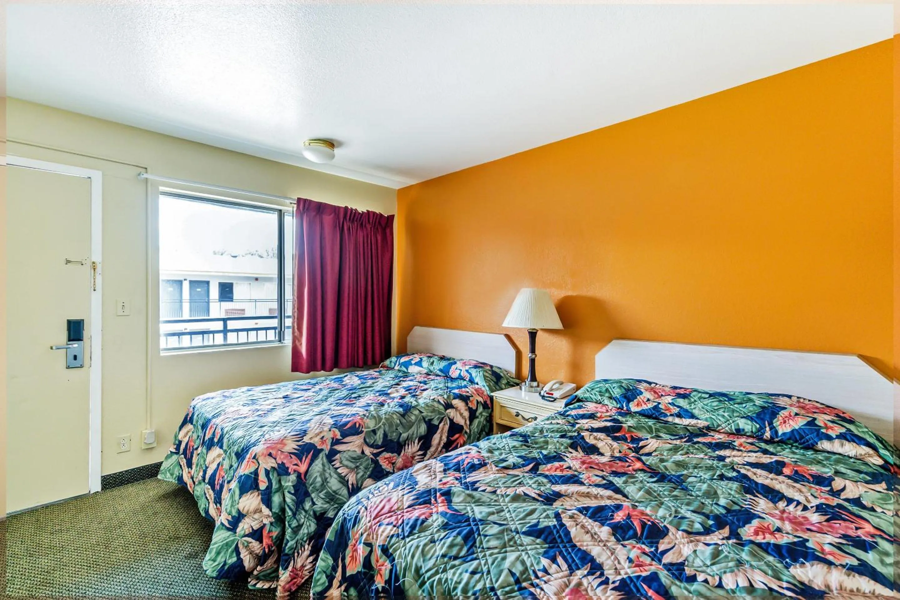 Bedroom, Bed in OYO Hotel Shreveport Airport North