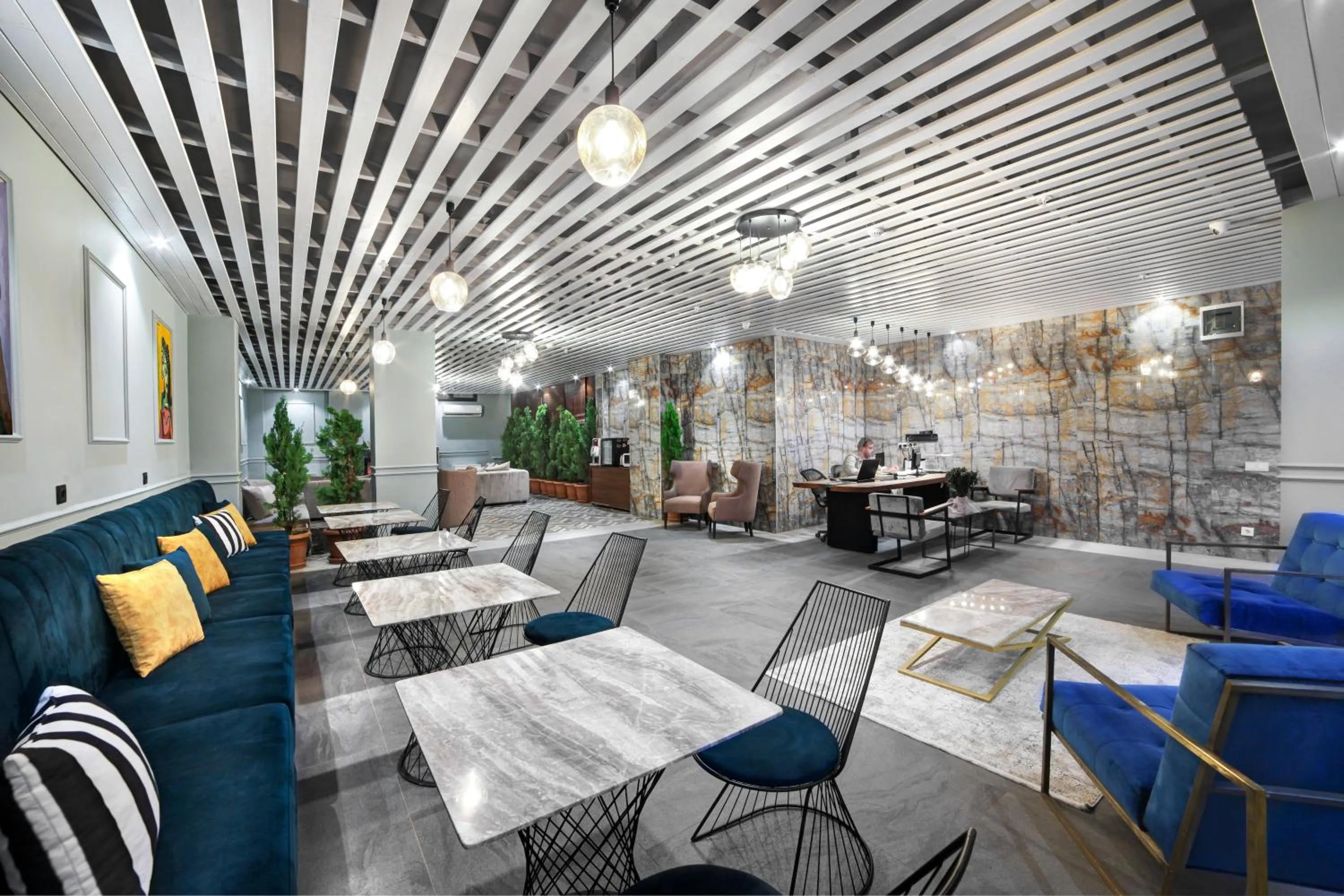 Restaurant/places to eat in Walton Residence Sisli