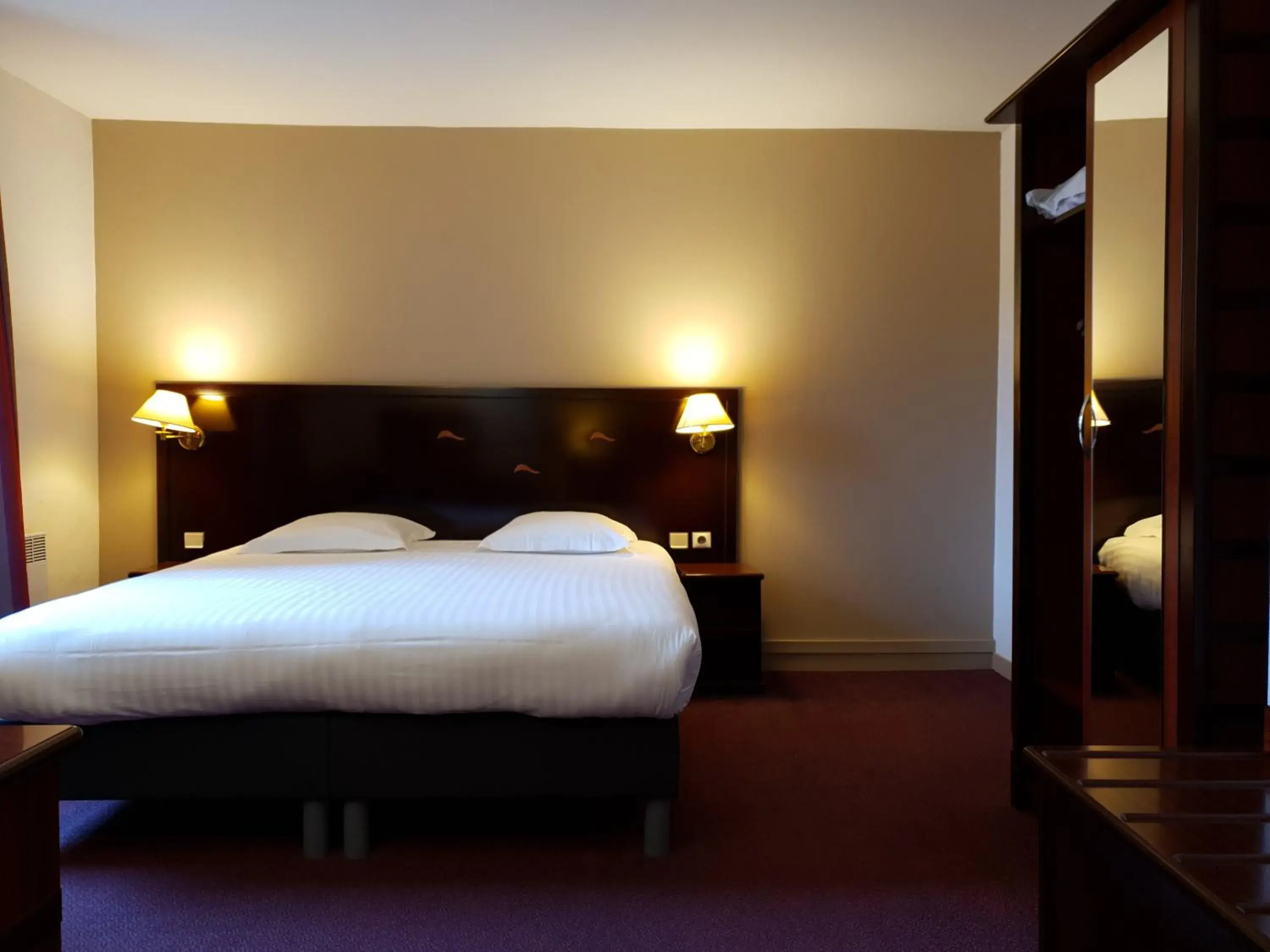 Bed in Grand Hôtel Abbatiale Bénodet, Originals Relais Bed in Grand Hôtel Abbatiale Bénodet, Originals Relais