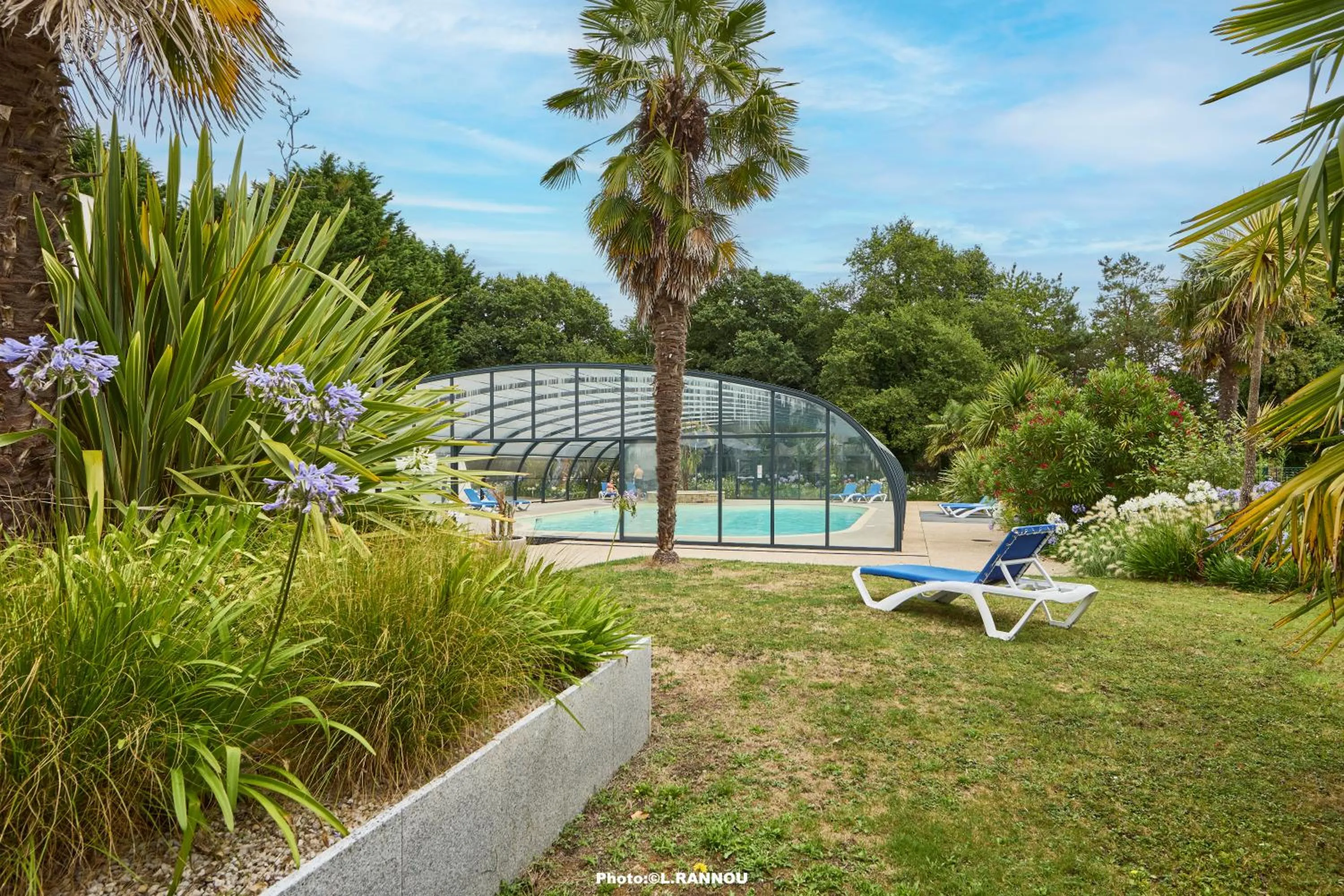 Garden view in Hôtel du Golf Saint-Laurent