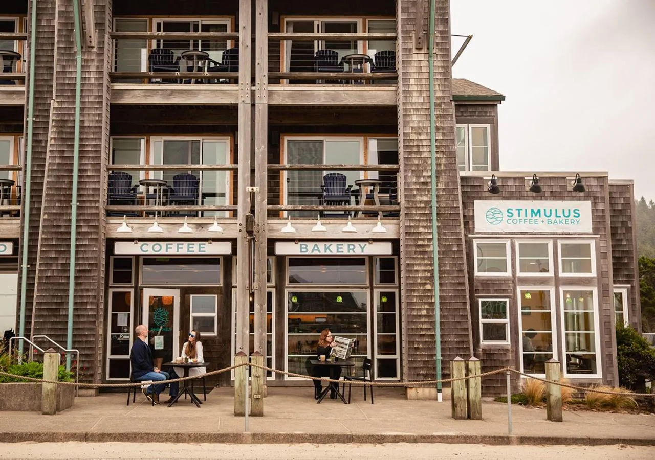 Property building in Inn at Cape Kiwanda