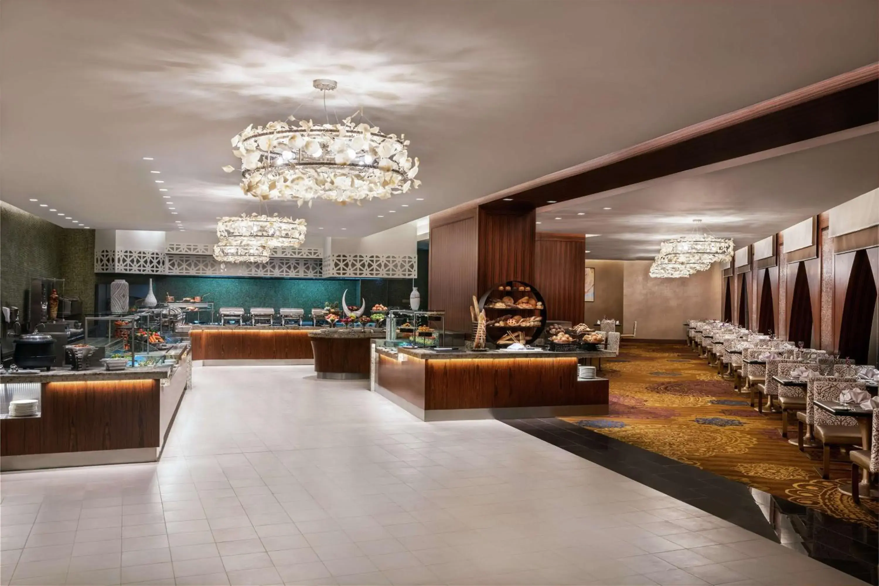 Restaurant/places to eat in Doubletree By Hilton Jabal Omar Makkah Restaurant/places to eat in Doubletree By Hilton Jabal Omar Makkah