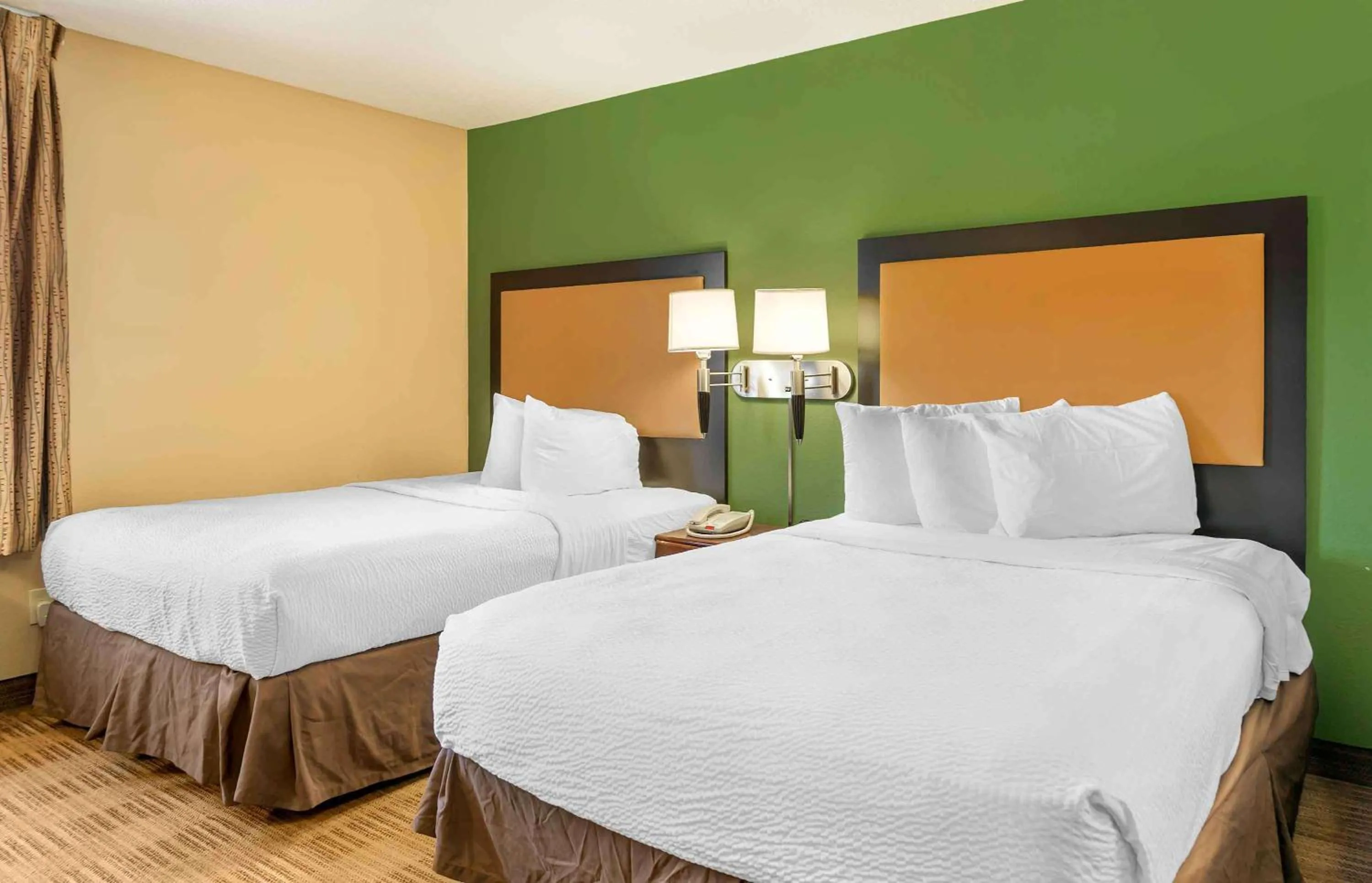 Bedroom, Bed in Extended Stay America Suites - Sacramento - Vacaville