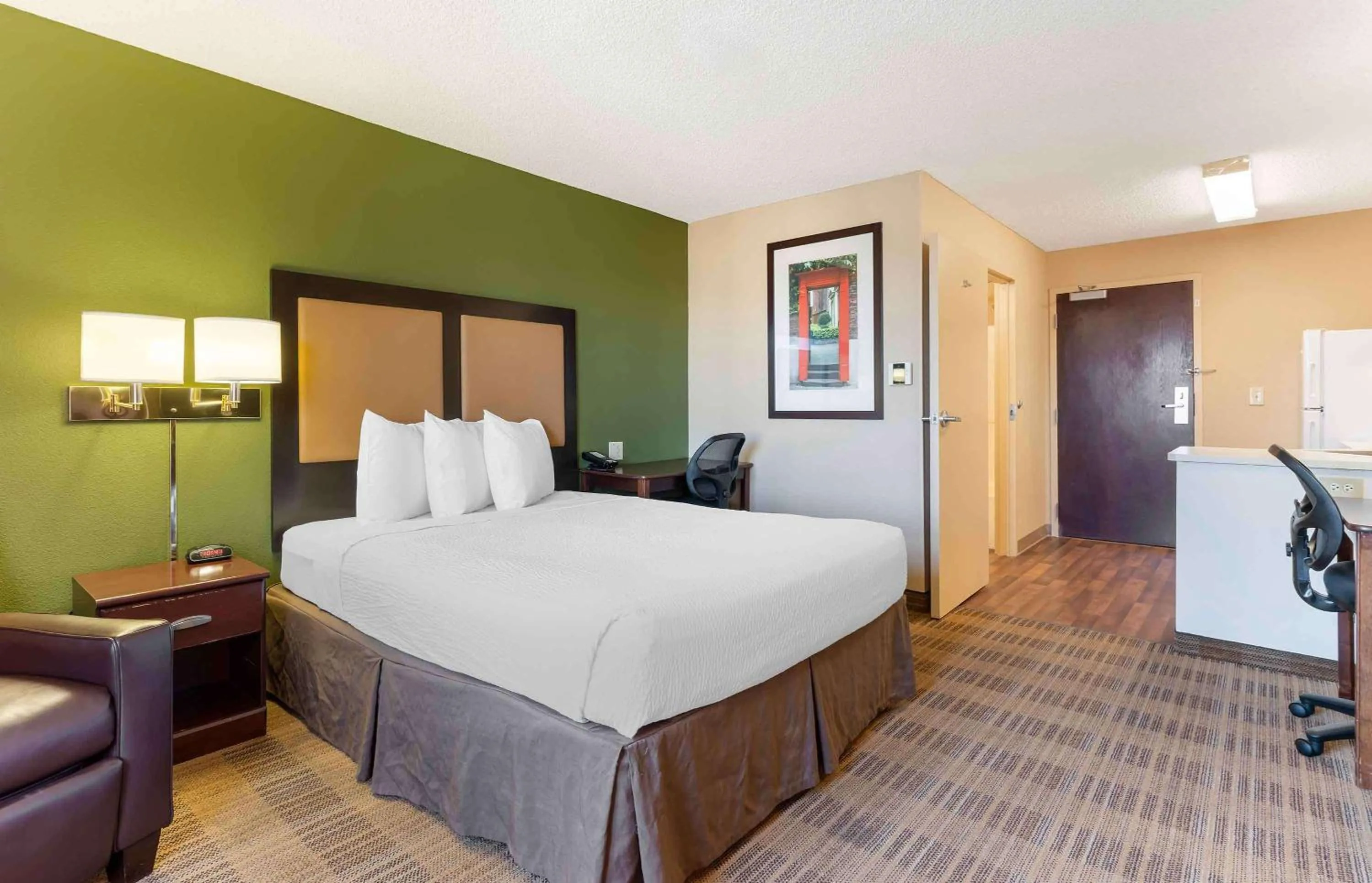 Bedroom, Bed in Extended Stay America Suites - Sacramento - Vacaville