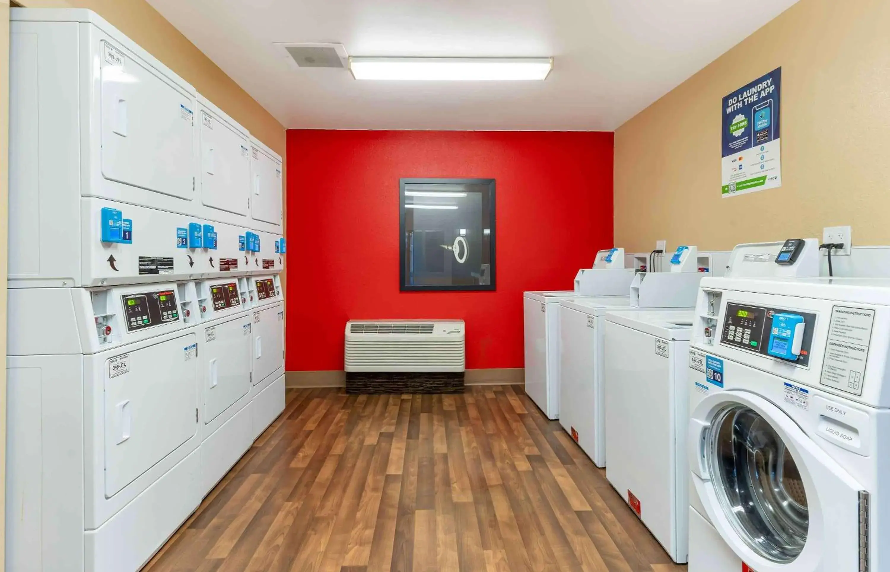 Property building in Extended Stay America Suites - Sacramento - Vacaville Property building in Extended Stay America Suites - Sacramento - Vacaville