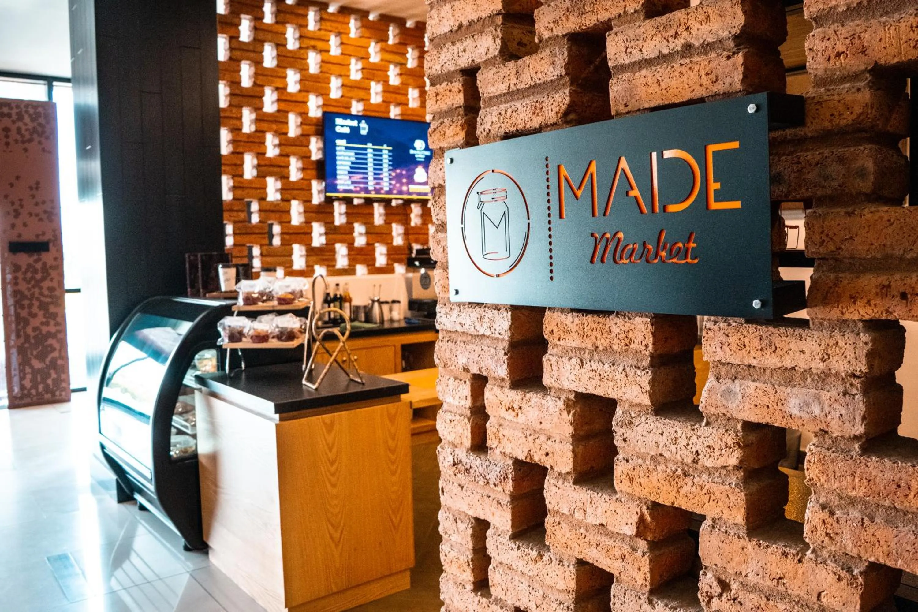 Restaurant/places to eat in Doubletree By Hilton Celaya