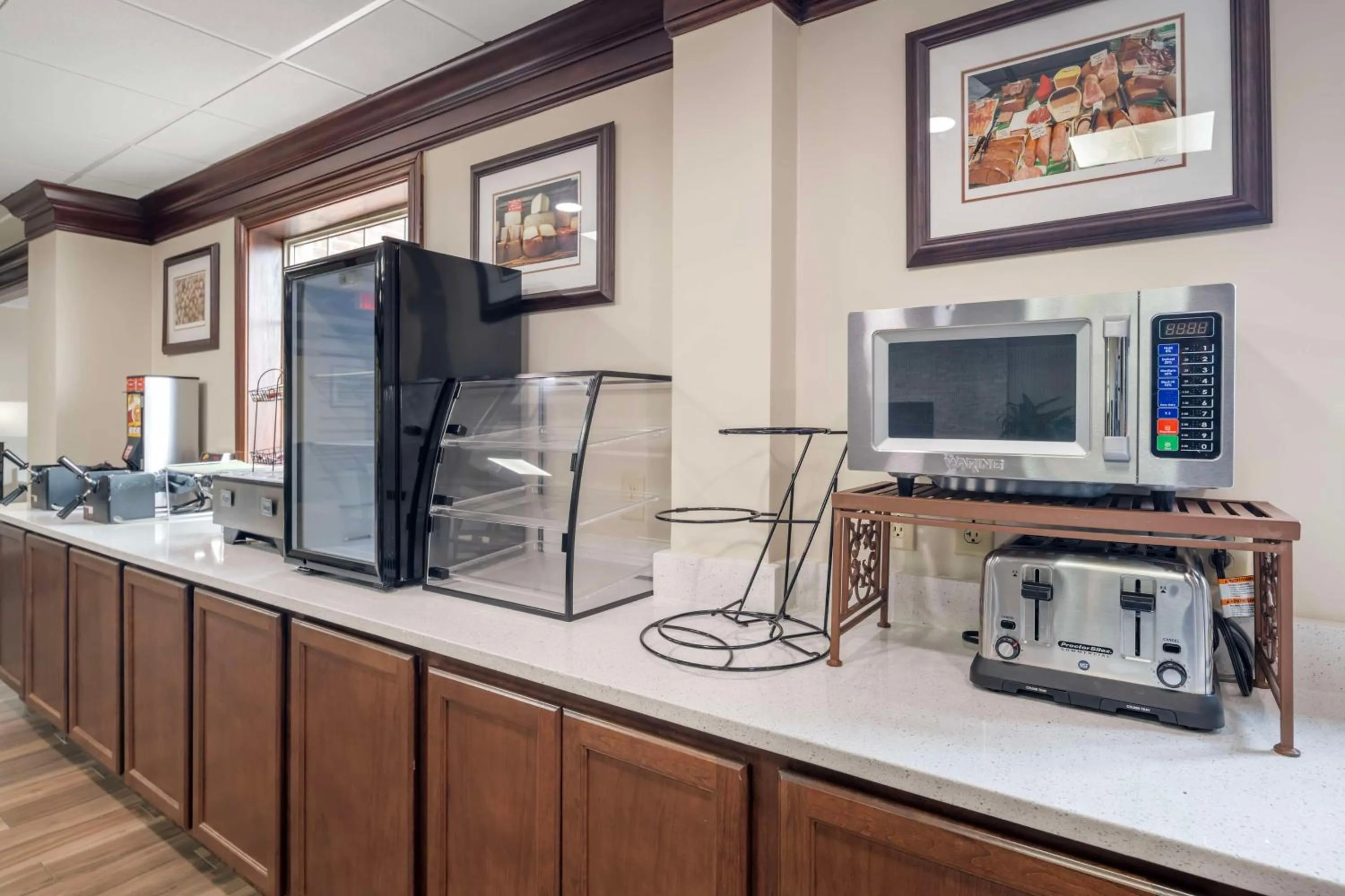 Breakfast in Best Western Mason Inn