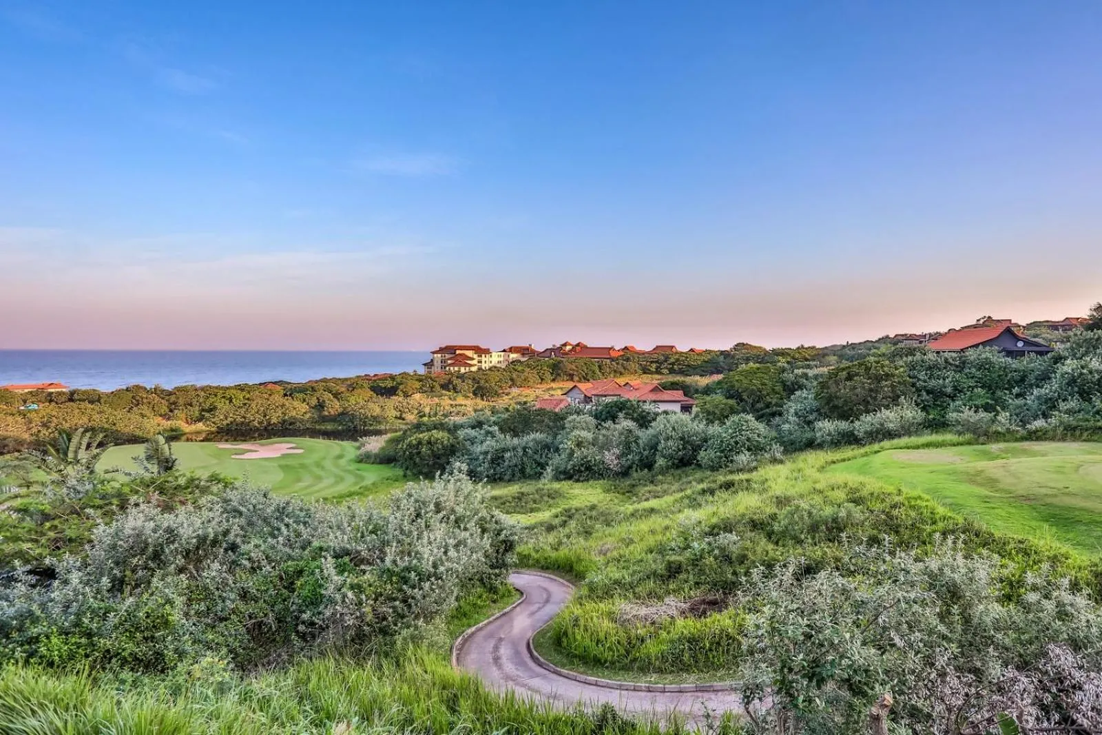 Zimbali 4 Bedroom with pool ZHB1