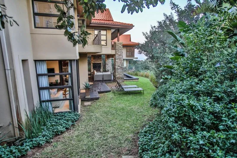 Zimbali 4 Bedroom with pool ZHB1