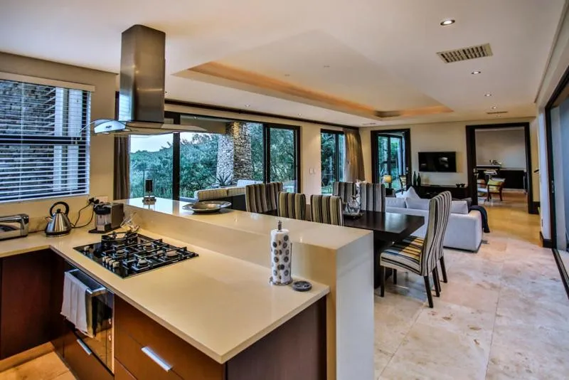 Kitchen or kitchenette in Zimbali 4 Bedroom with pool ZHB1