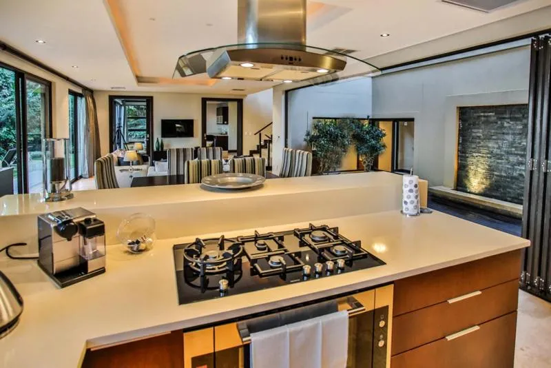 Kitchen or kitchenette in Zimbali 4 Bedroom with pool ZHB1