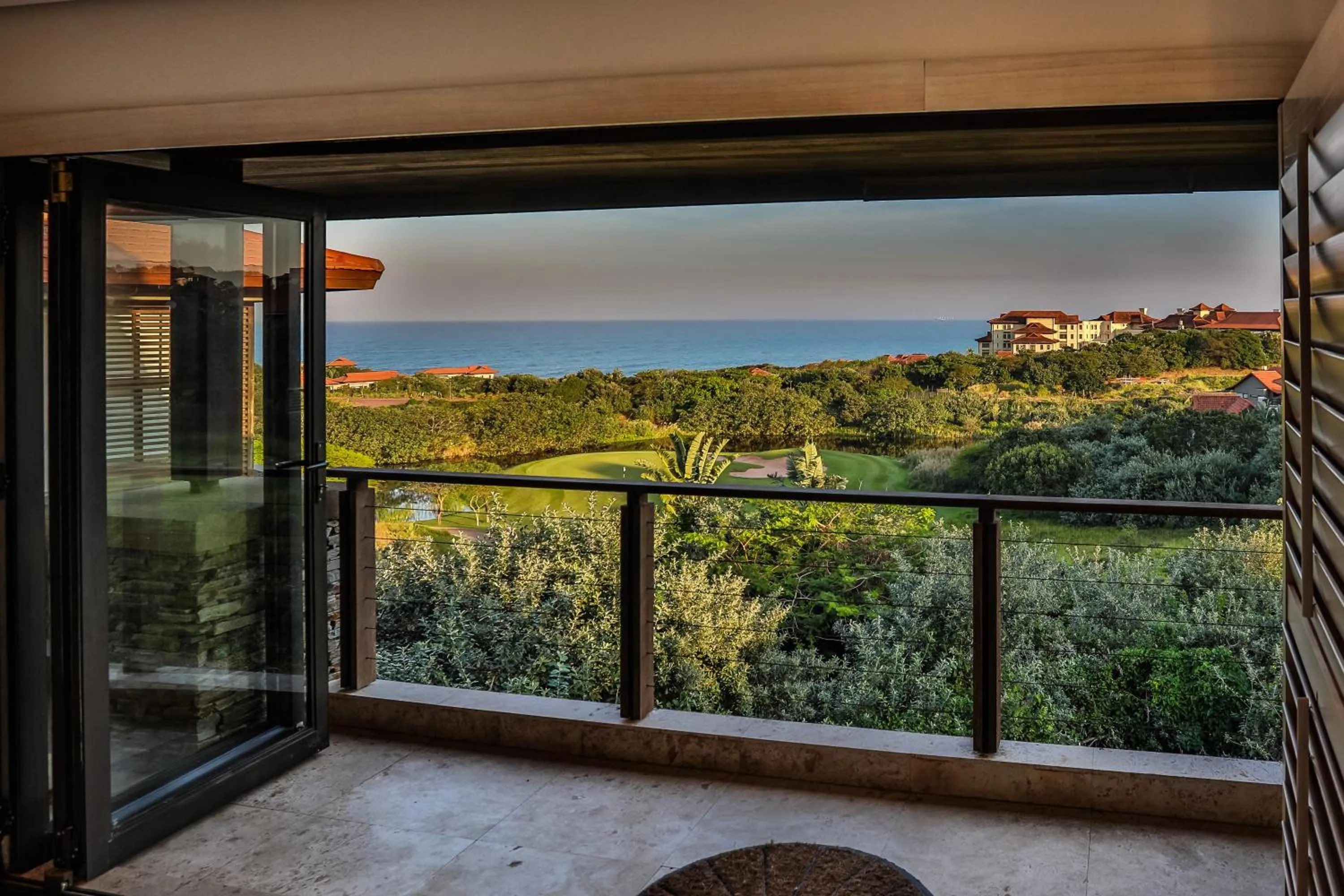 Zimbali 4 Bedroom with pool ZHB1