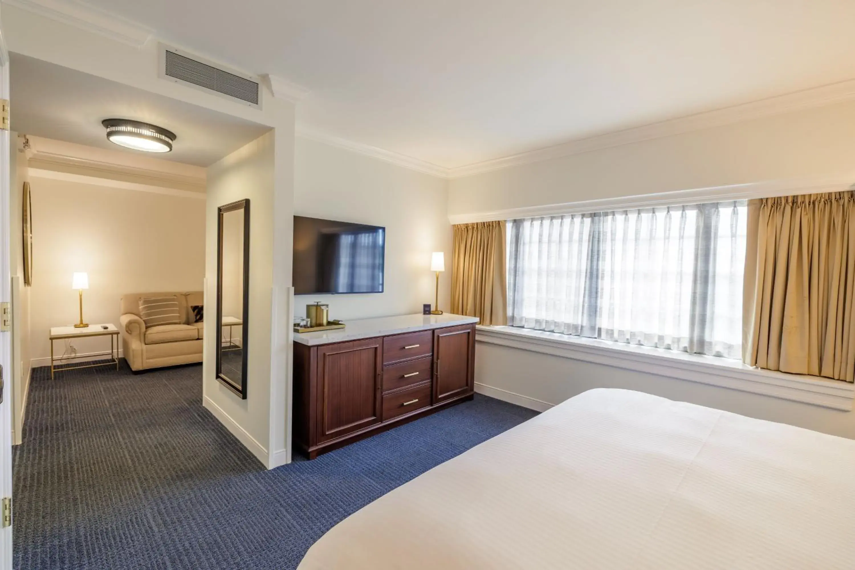 Bedroom, Bed in Morris Inn at Notre Dame Bedroom, Bed in Morris Inn at Notre Dame