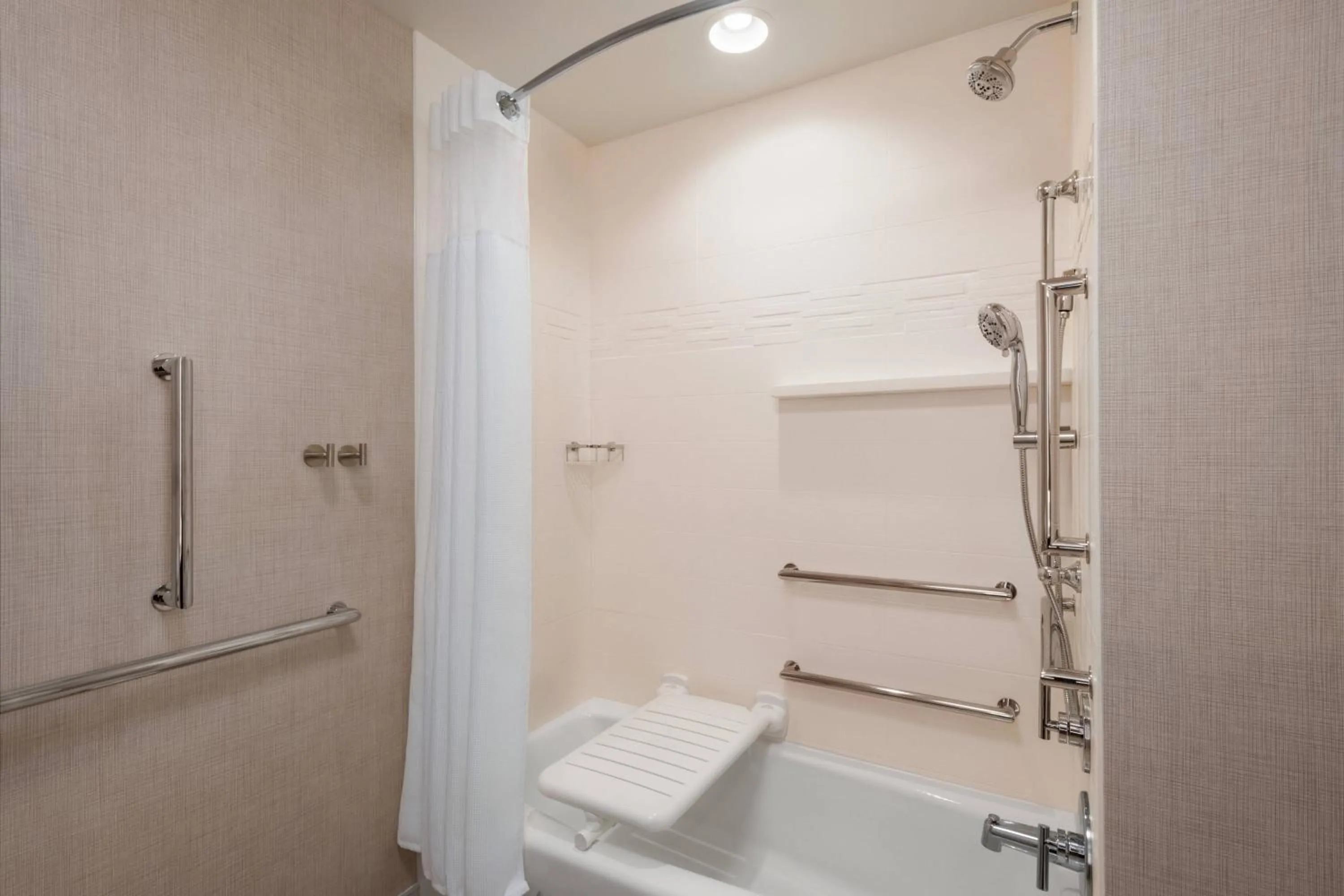 Bathroom in Residence Inn by Marriott Des Moines Ankeny