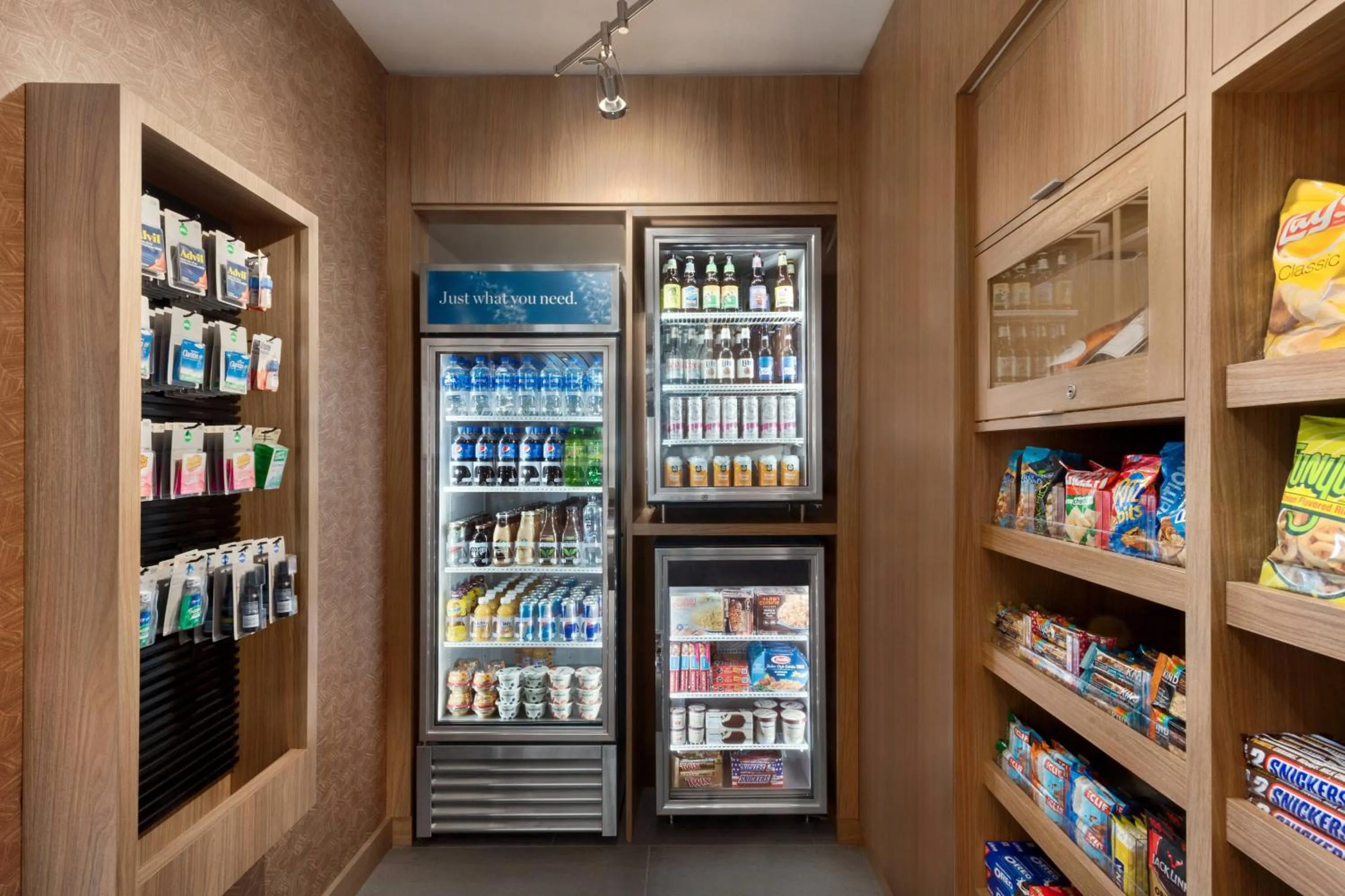 Food and drinks in Fairfield Inn & Suites by Marriott Milwaukee West