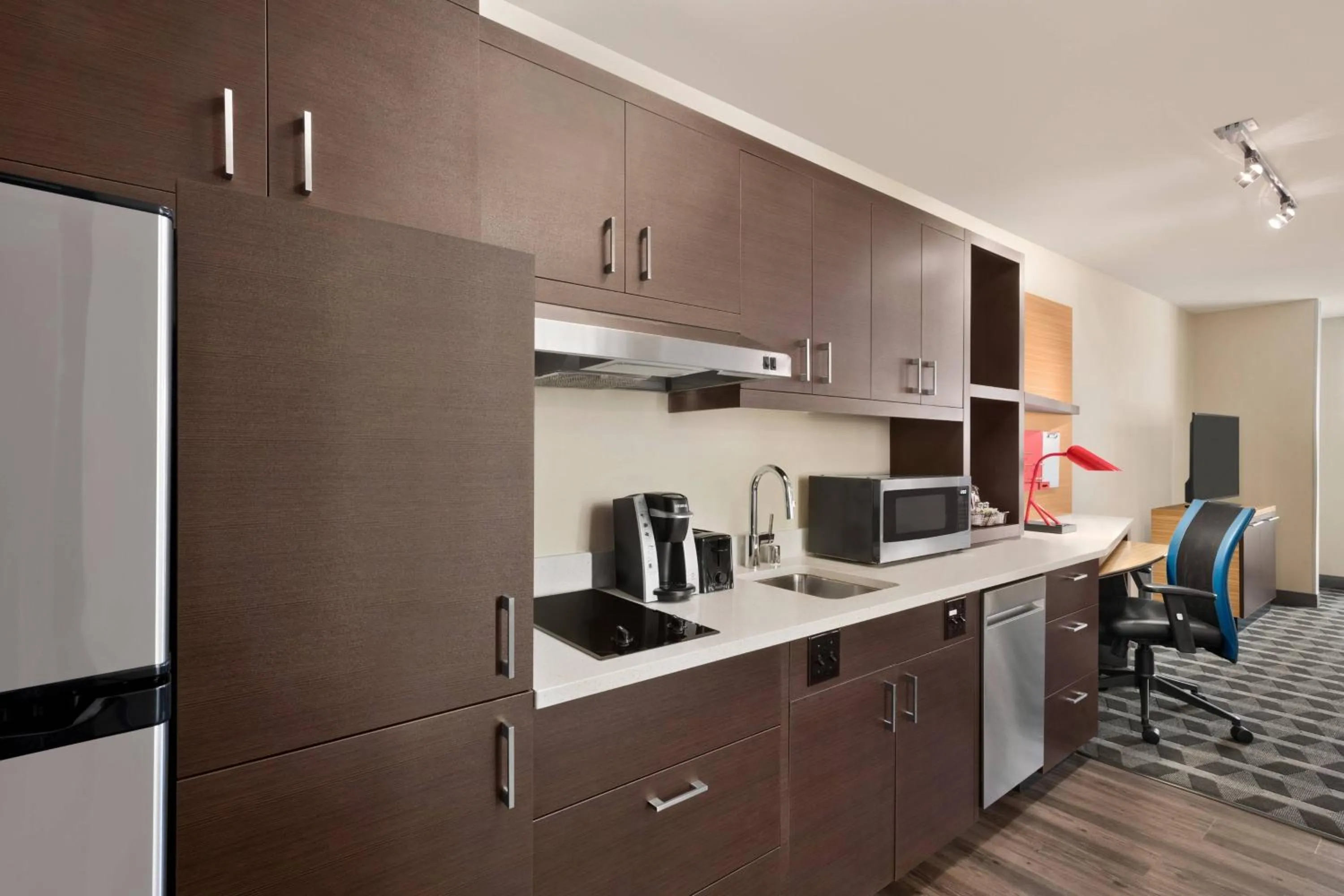 Kitchen or kitchenette in TownePlace Suites by Marriott Janesville