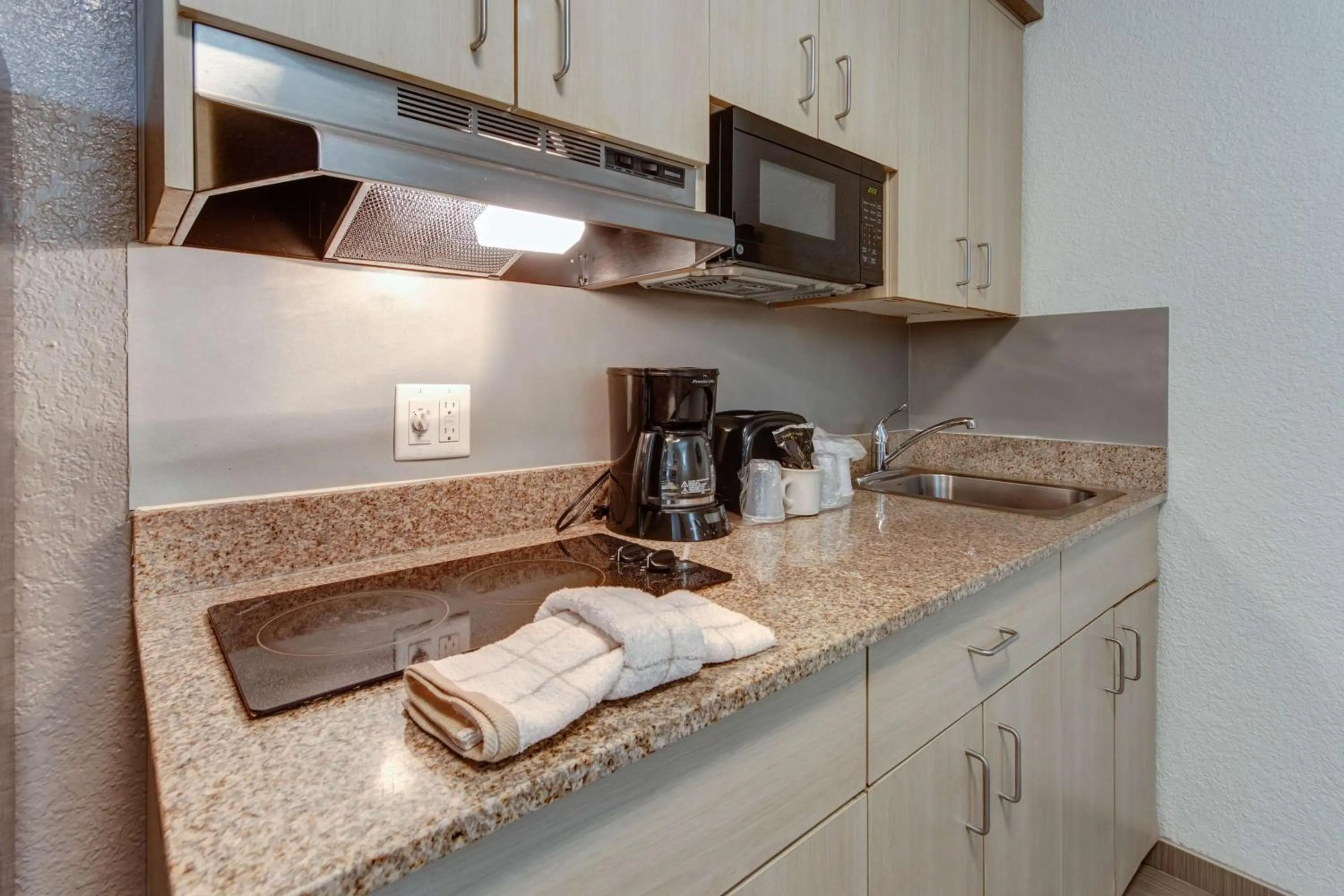 Kitchen or kitchenette in Studio 6-El Paso, TX - East