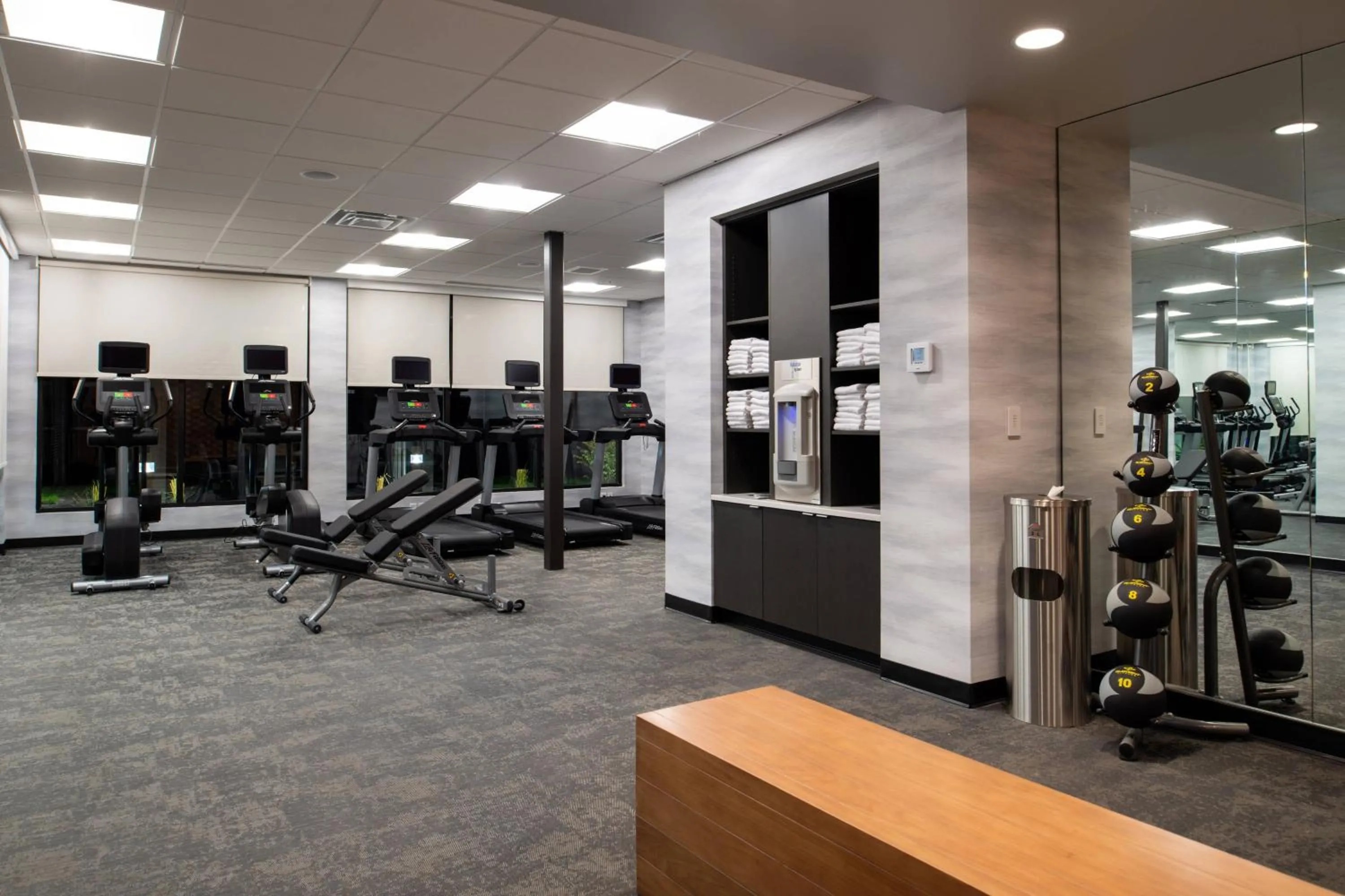 Fitness centre/facilities in Fairfield Inn & Suites by Marriott Canton
